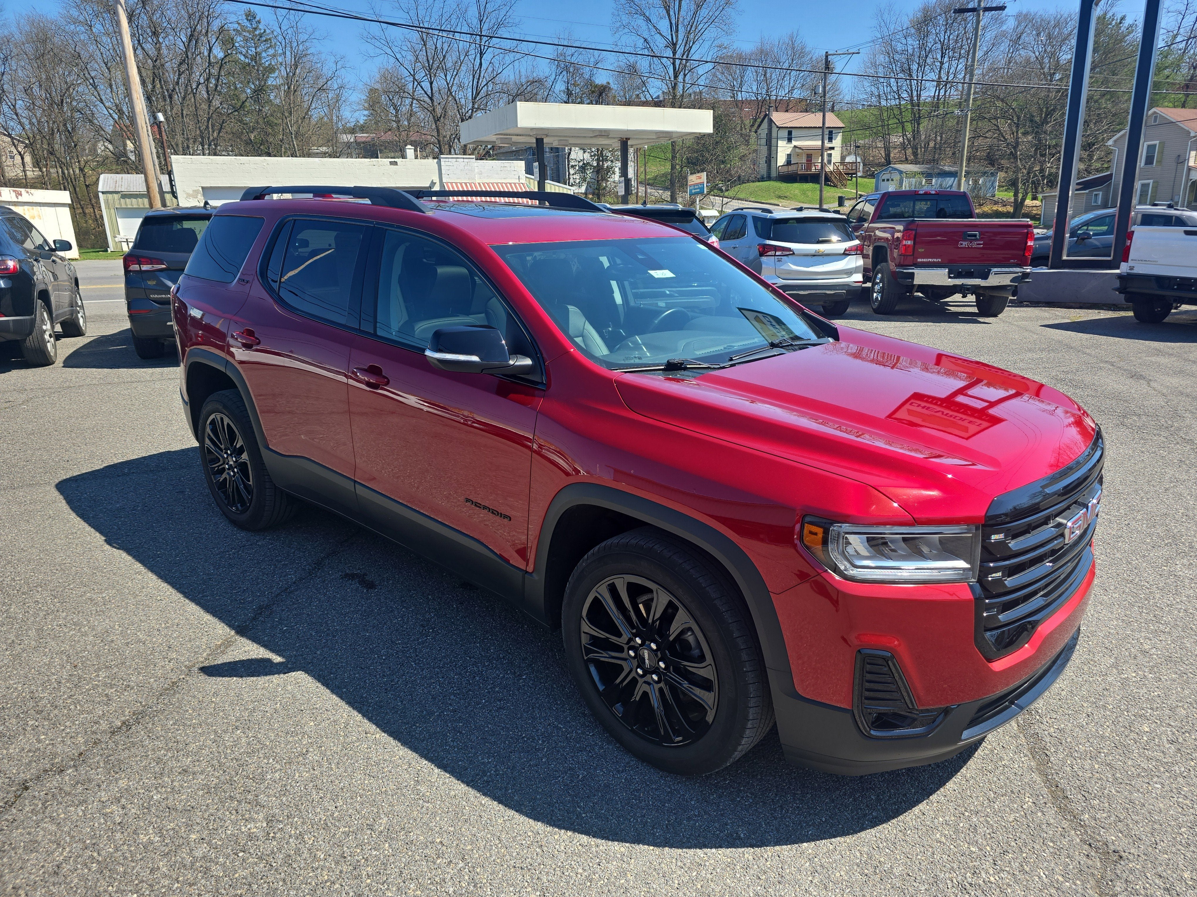 2023 GMC Acadia SLT