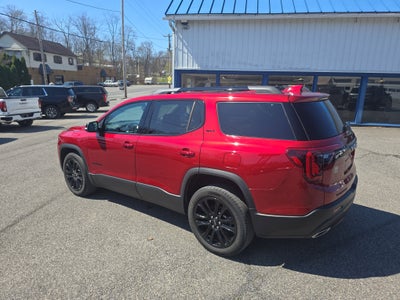 2023 GMC Acadia SLT