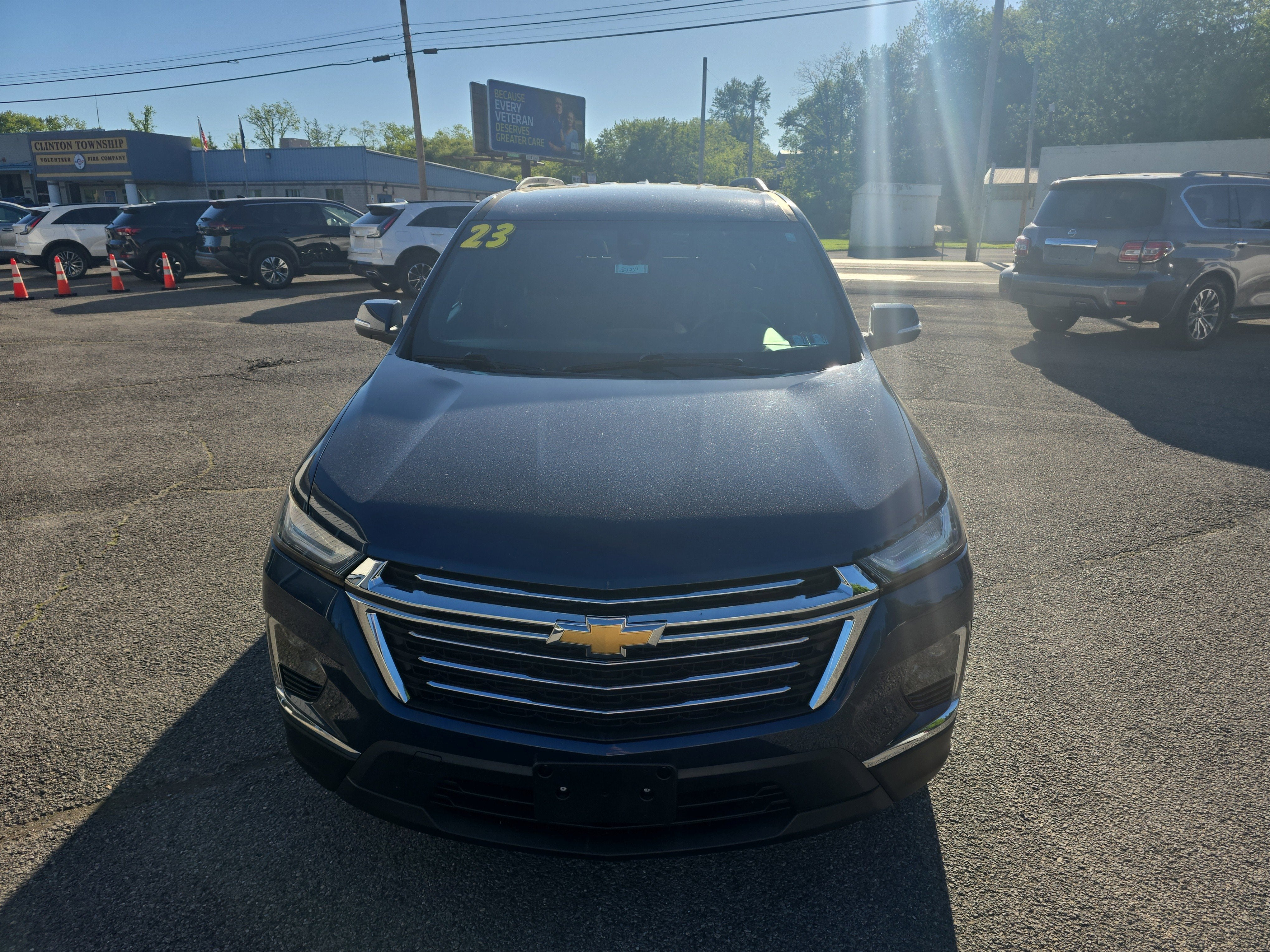 2023 Chevrolet Traverse LT Cloth