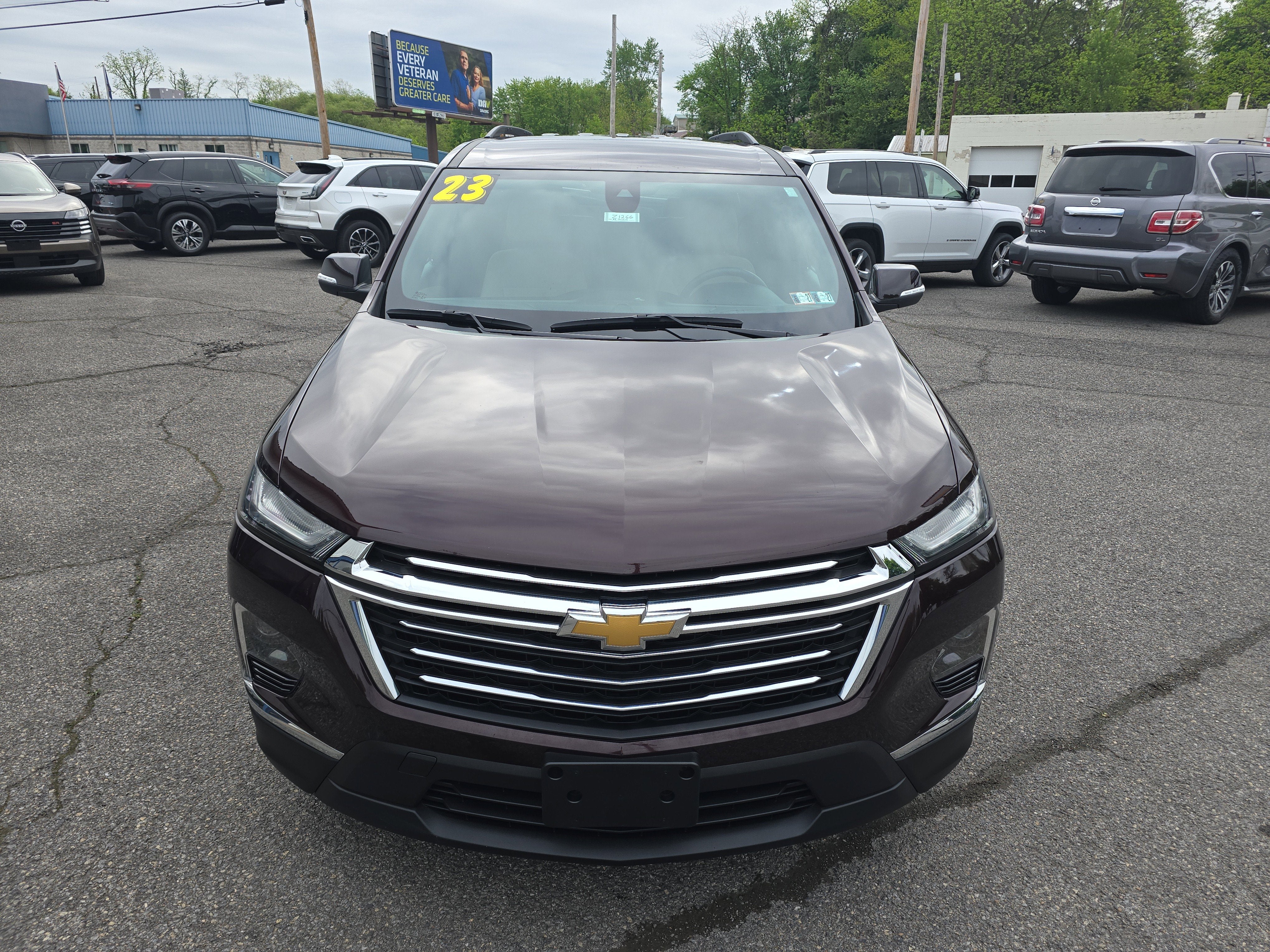 2023 Chevrolet Traverse LT Cloth