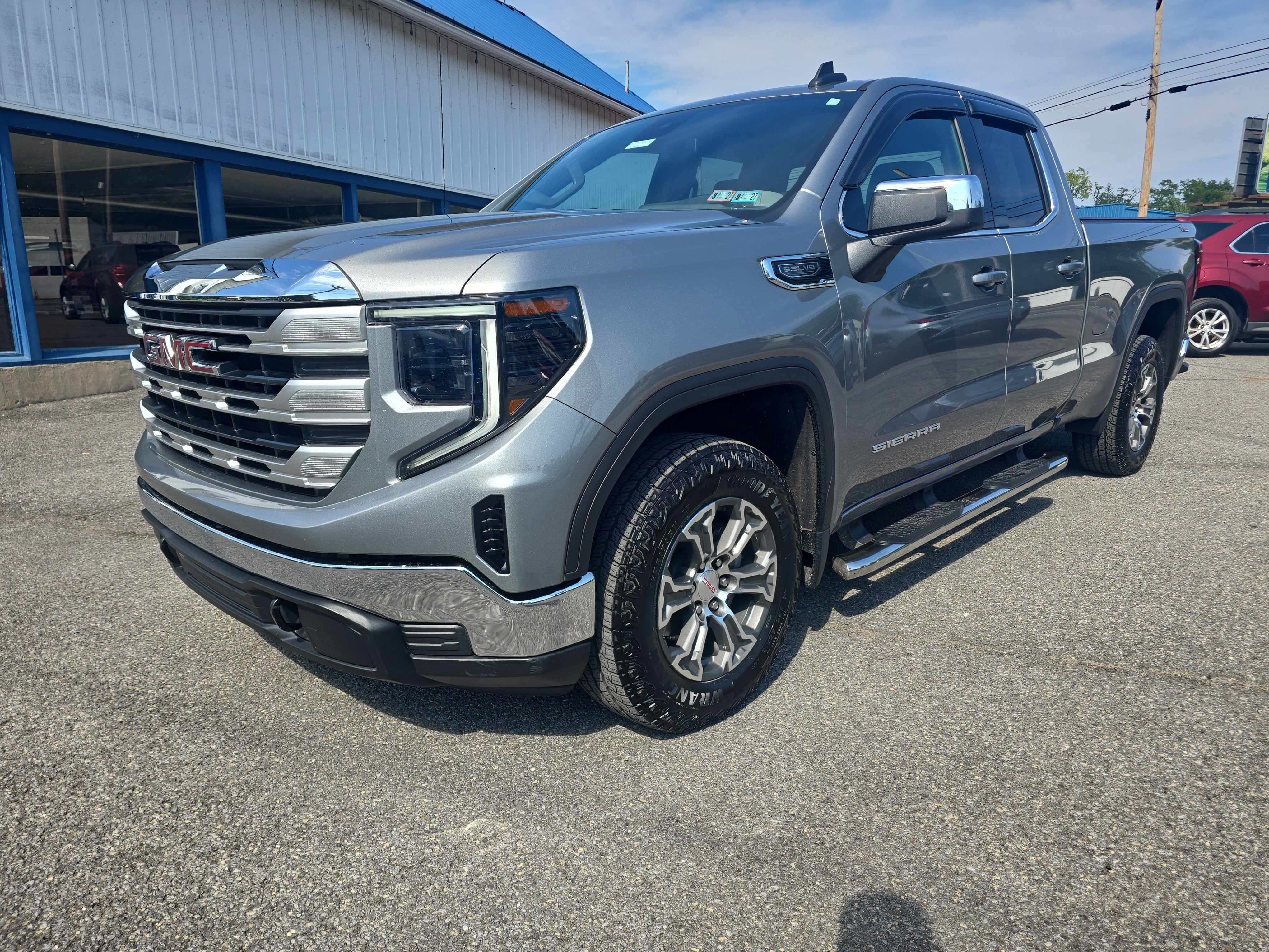 2023 GMC Sierra 1500 SLE