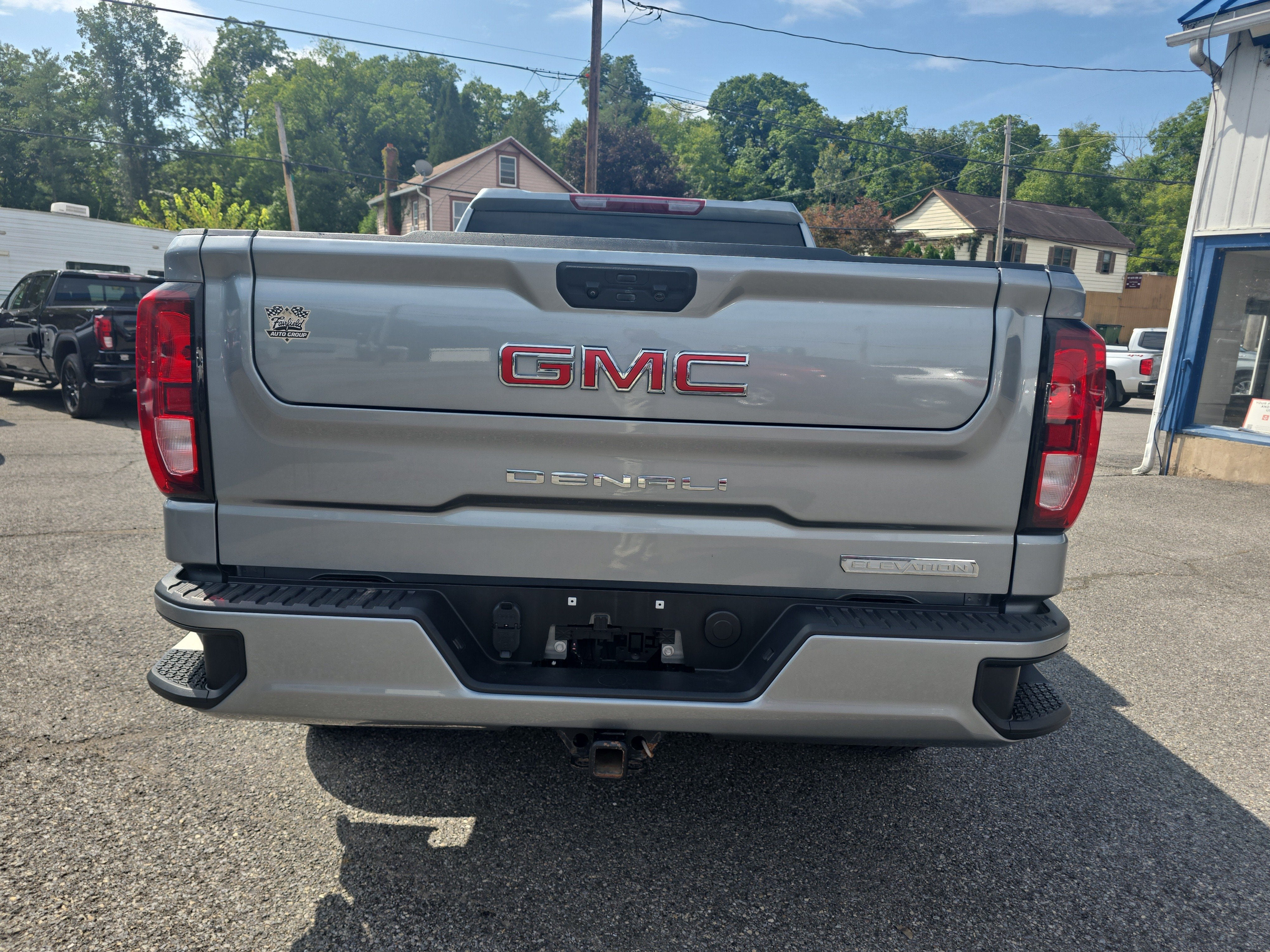 2025 GMC Sierra 1500 Elevation