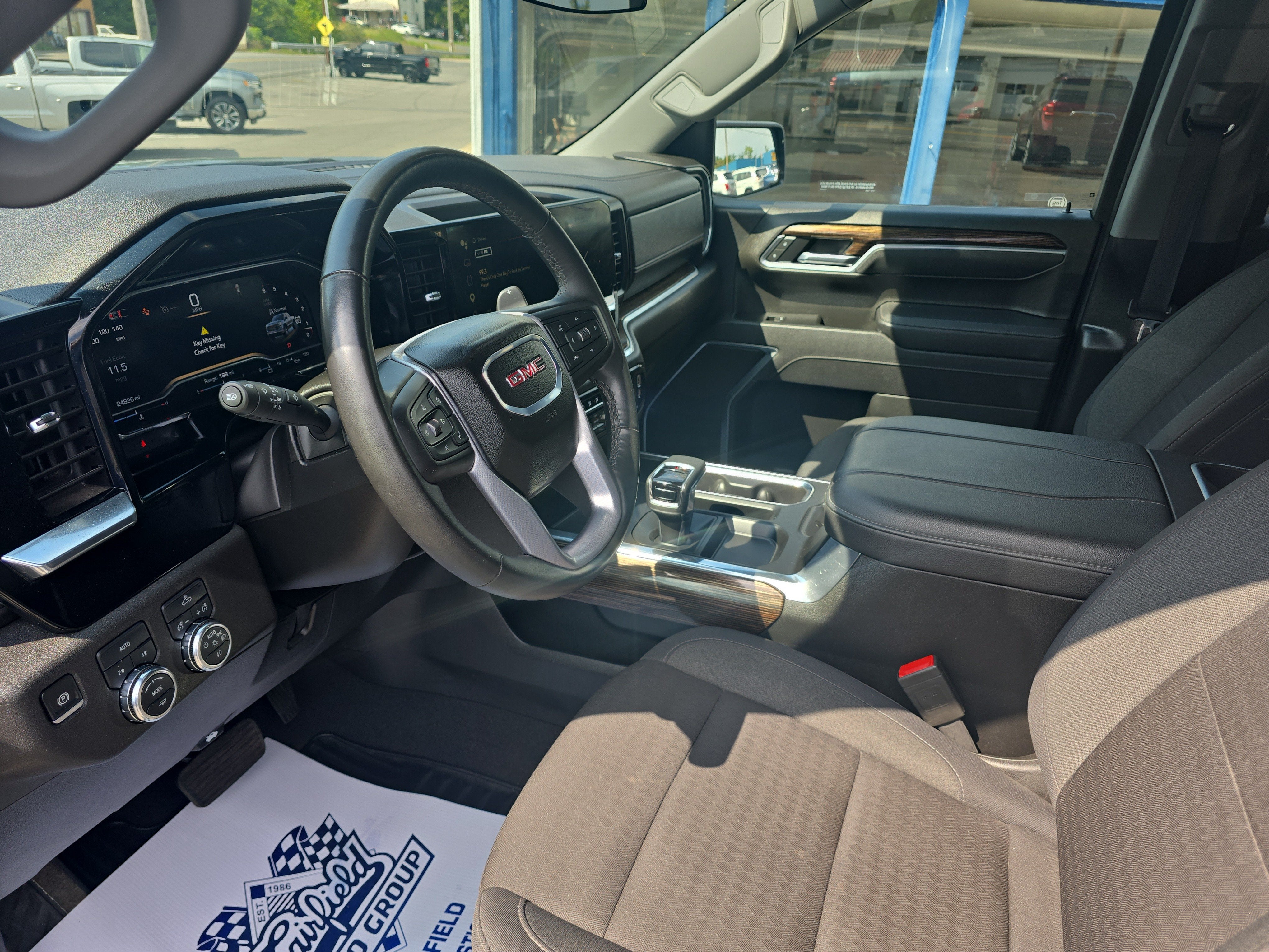 2025 GMC Sierra 1500 Elevation