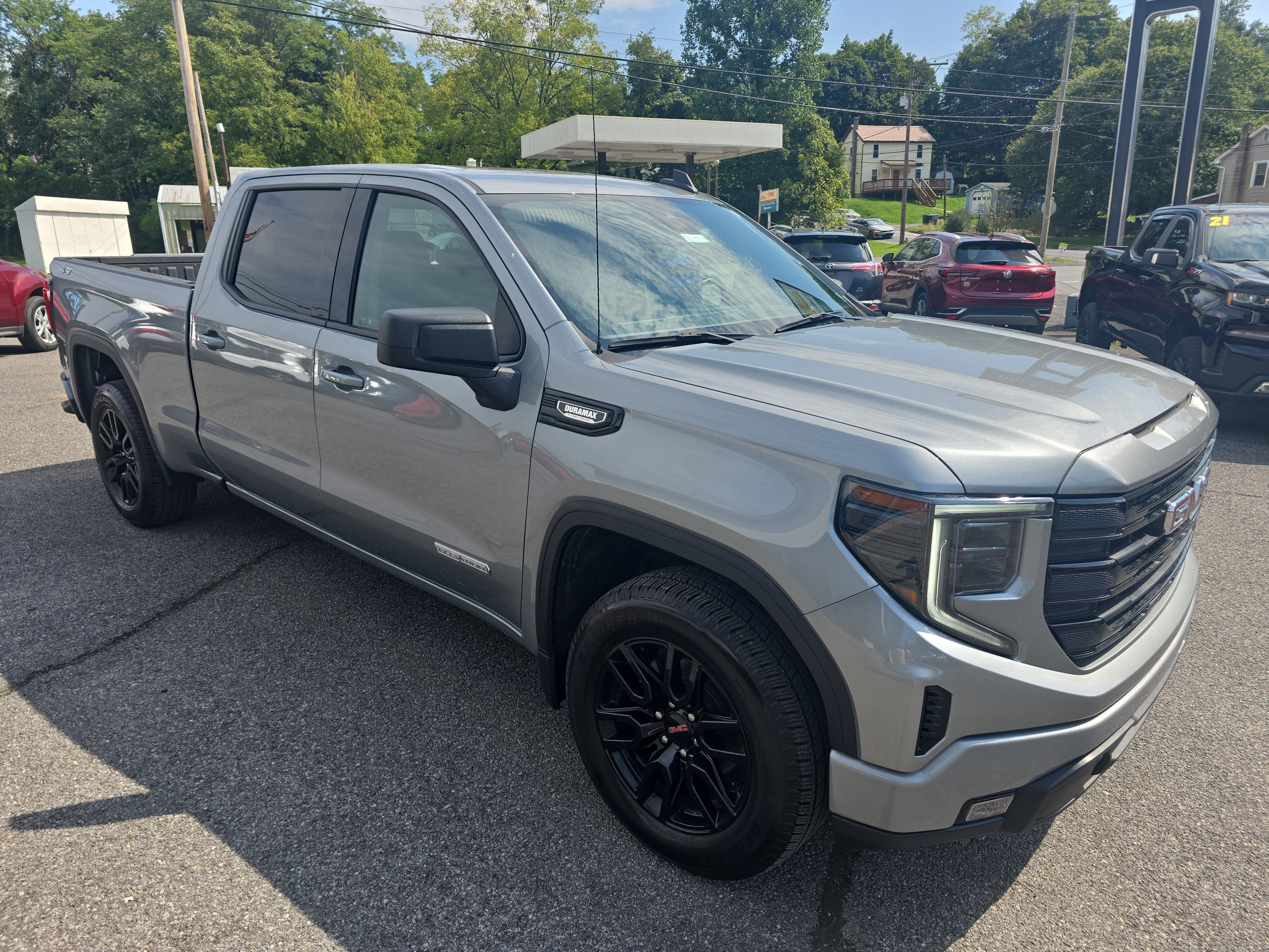 2025 GMC Sierra 1500 Elevation