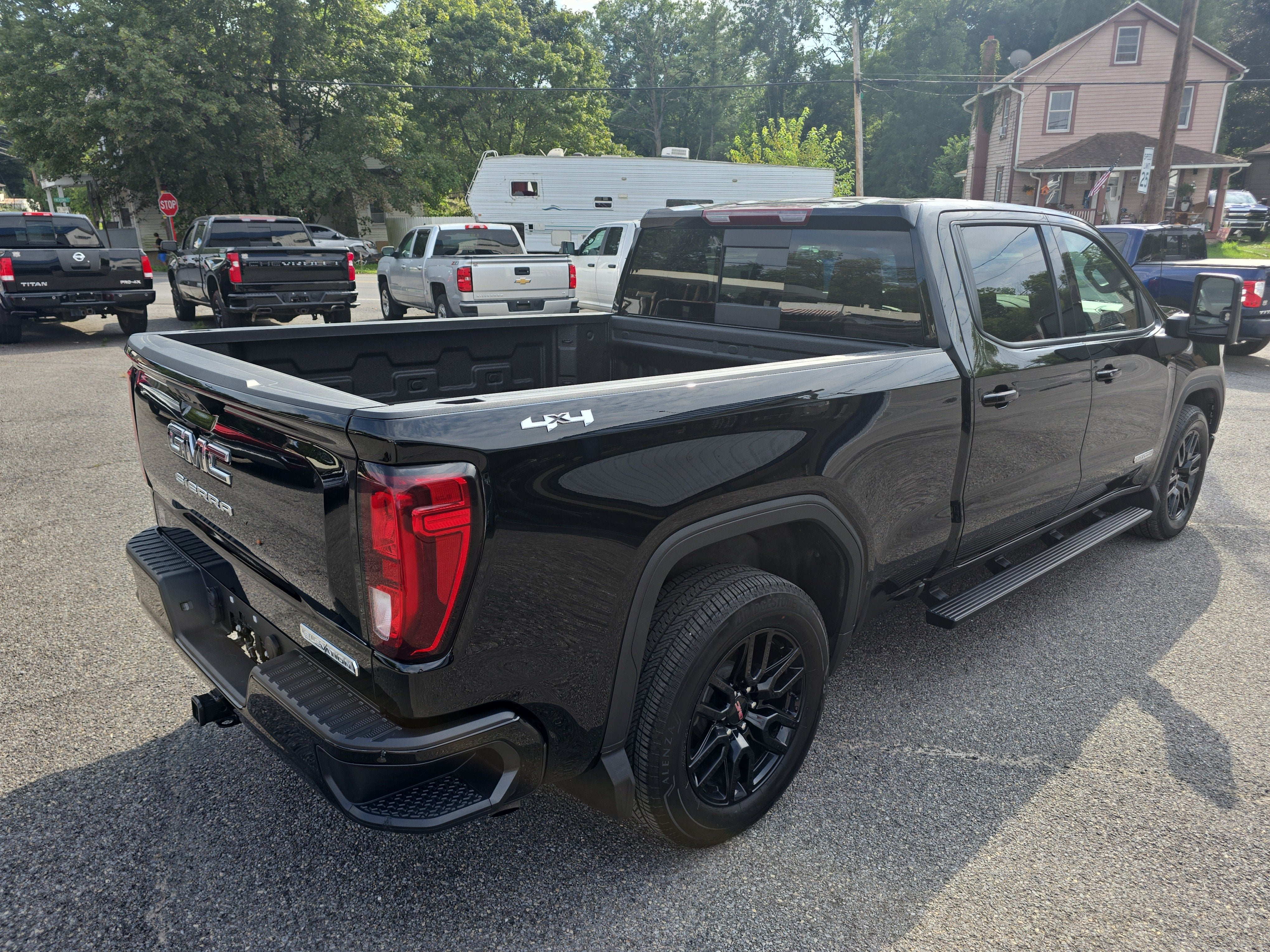 2024 GMC Sierra 1500 Elevation