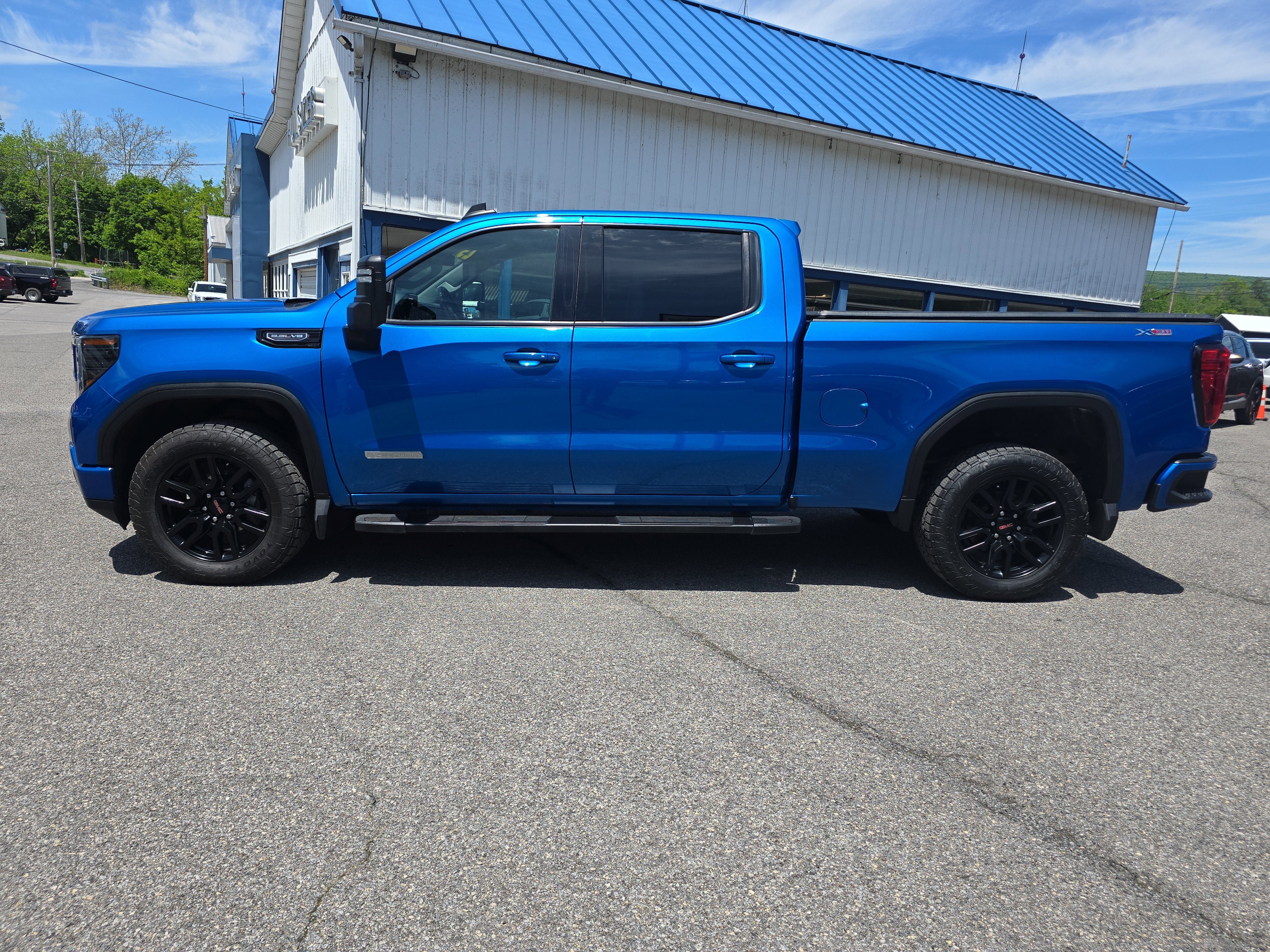 2023 GMC Sierra 1500 Elevation