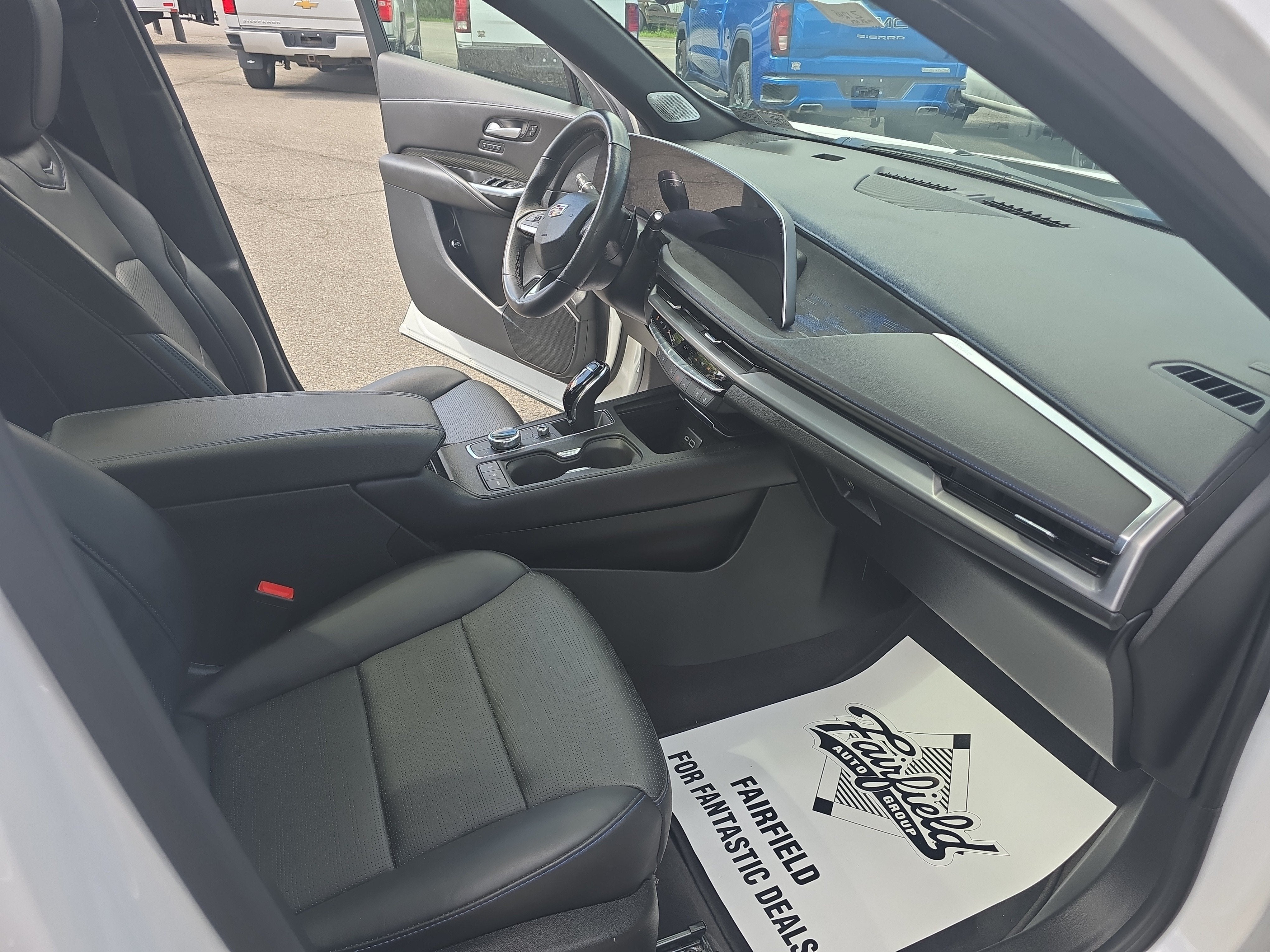 2024 Cadillac XT4 Sport
