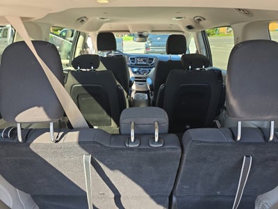 2024 Chrysler Voyager LX
