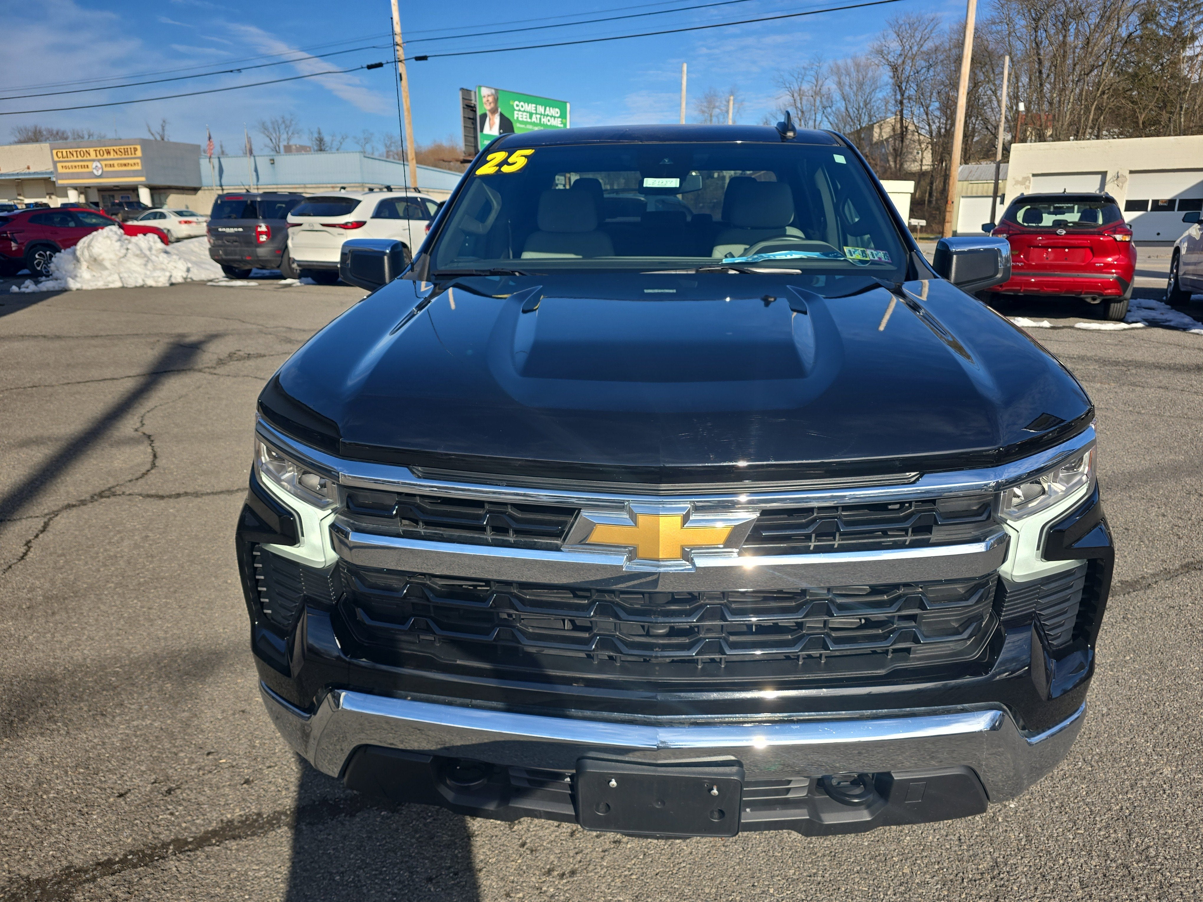2025 Chevrolet Silverado 1500 LT