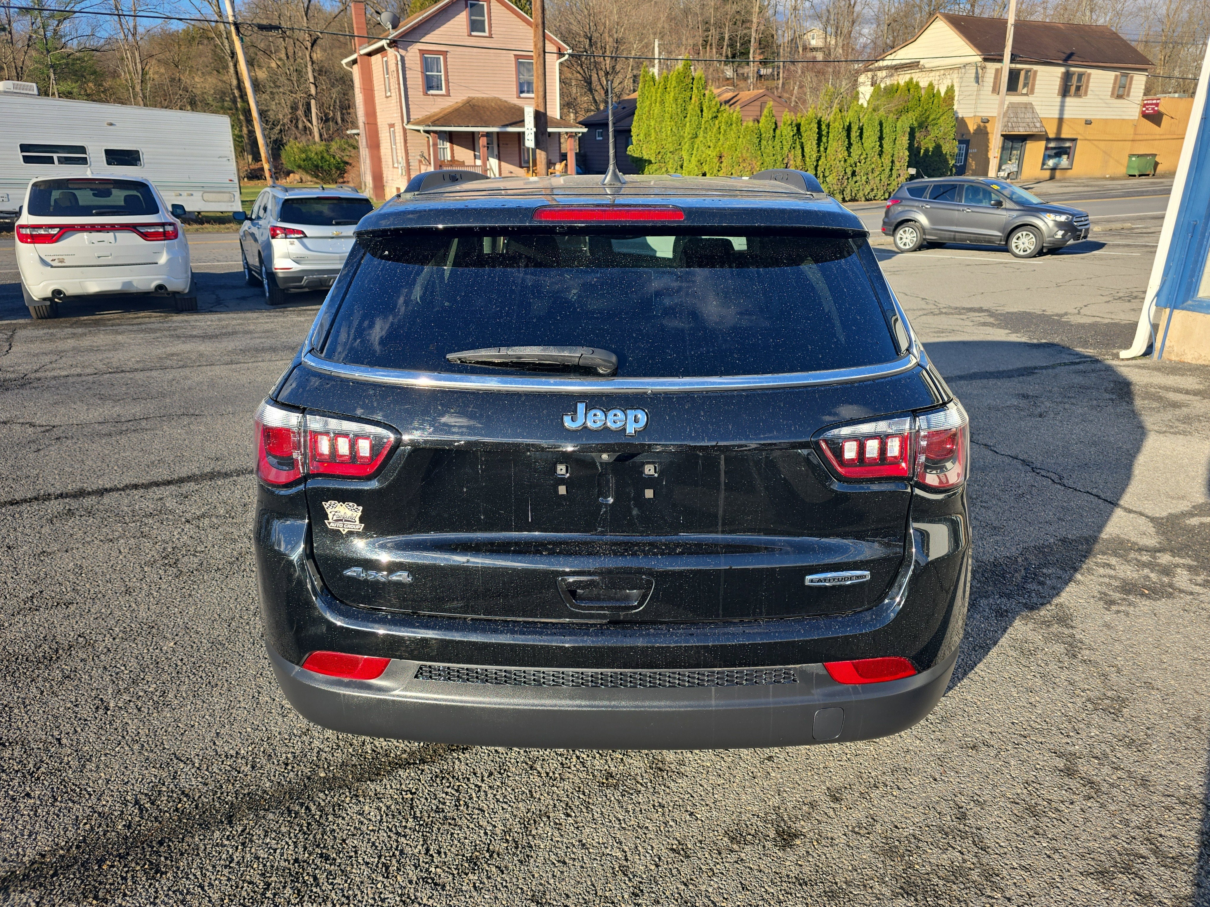 2022 Jeep Compass Latitude Lux
