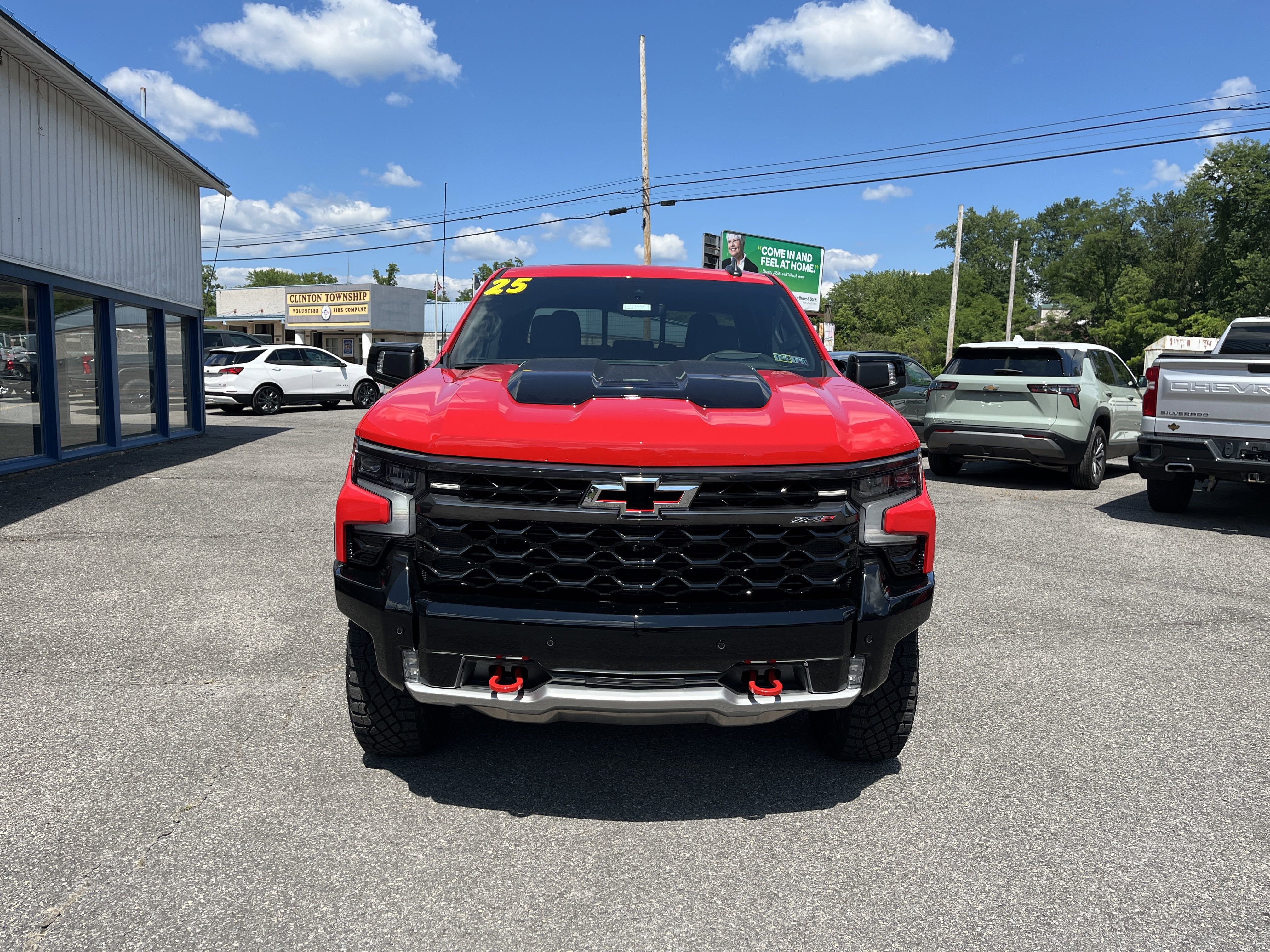 2025 Chevrolet Silverado 1500 ZR2