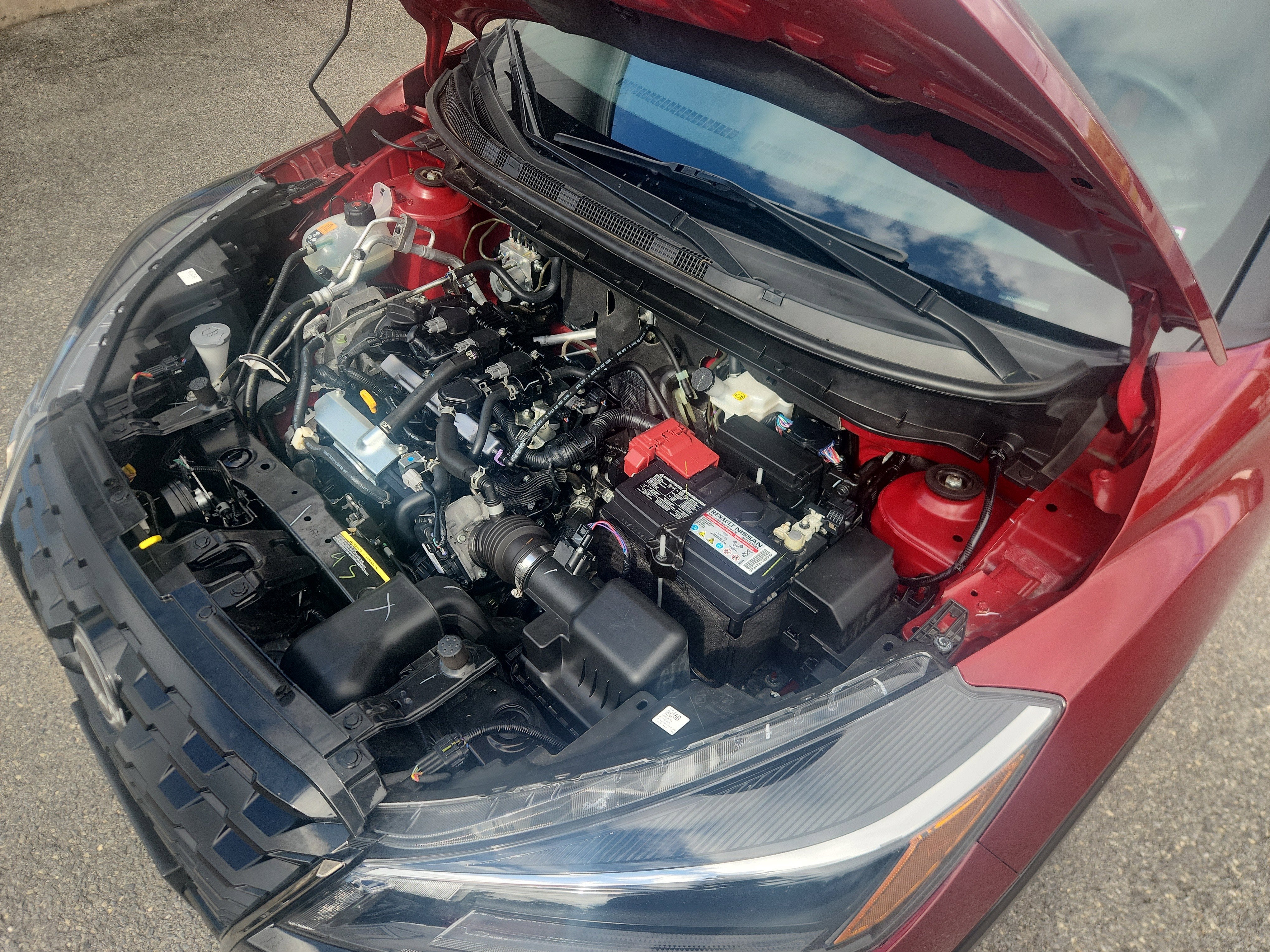 2024 Nissan Kicks SR