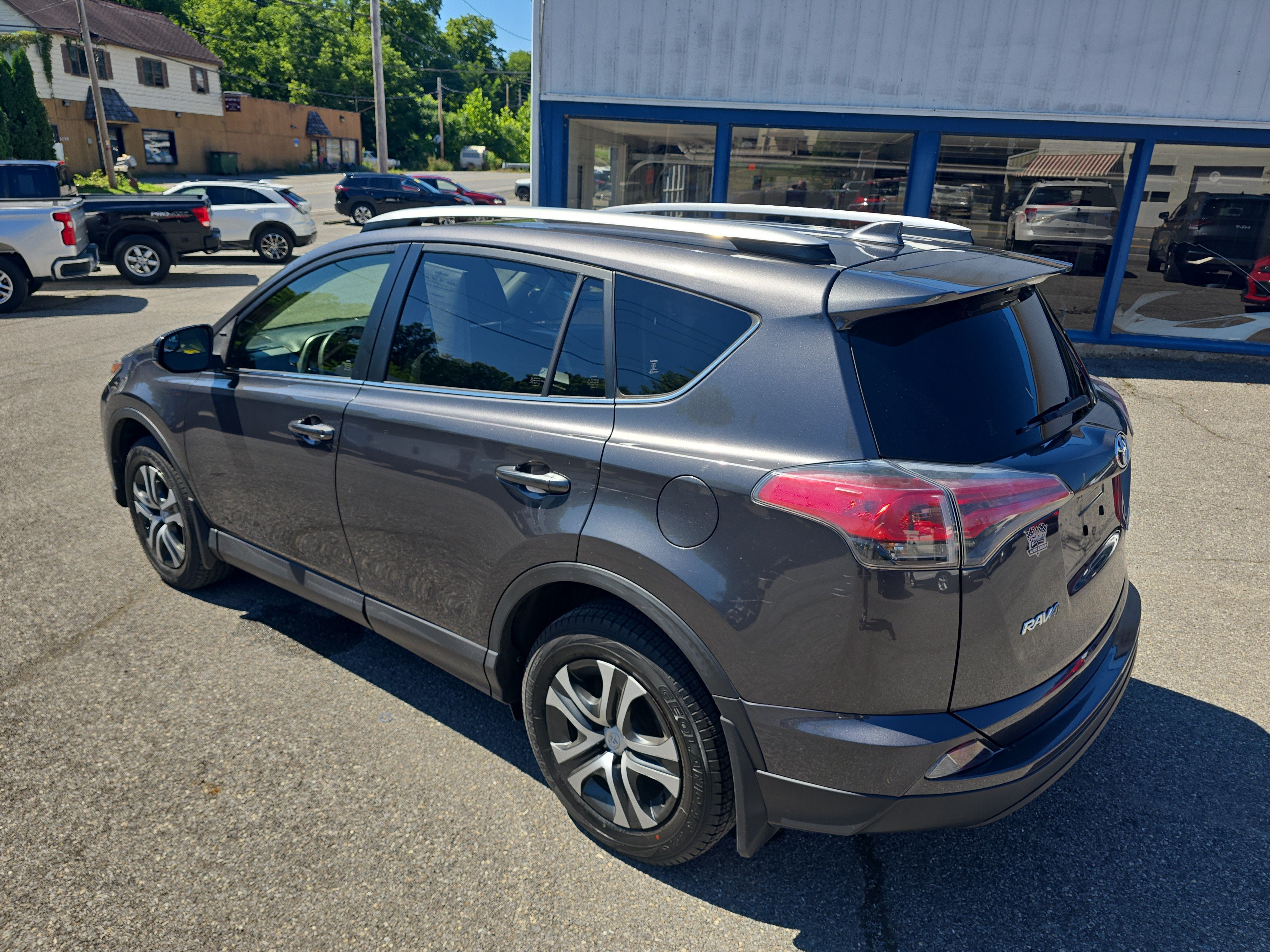 2017 Toyota RAV4 LE