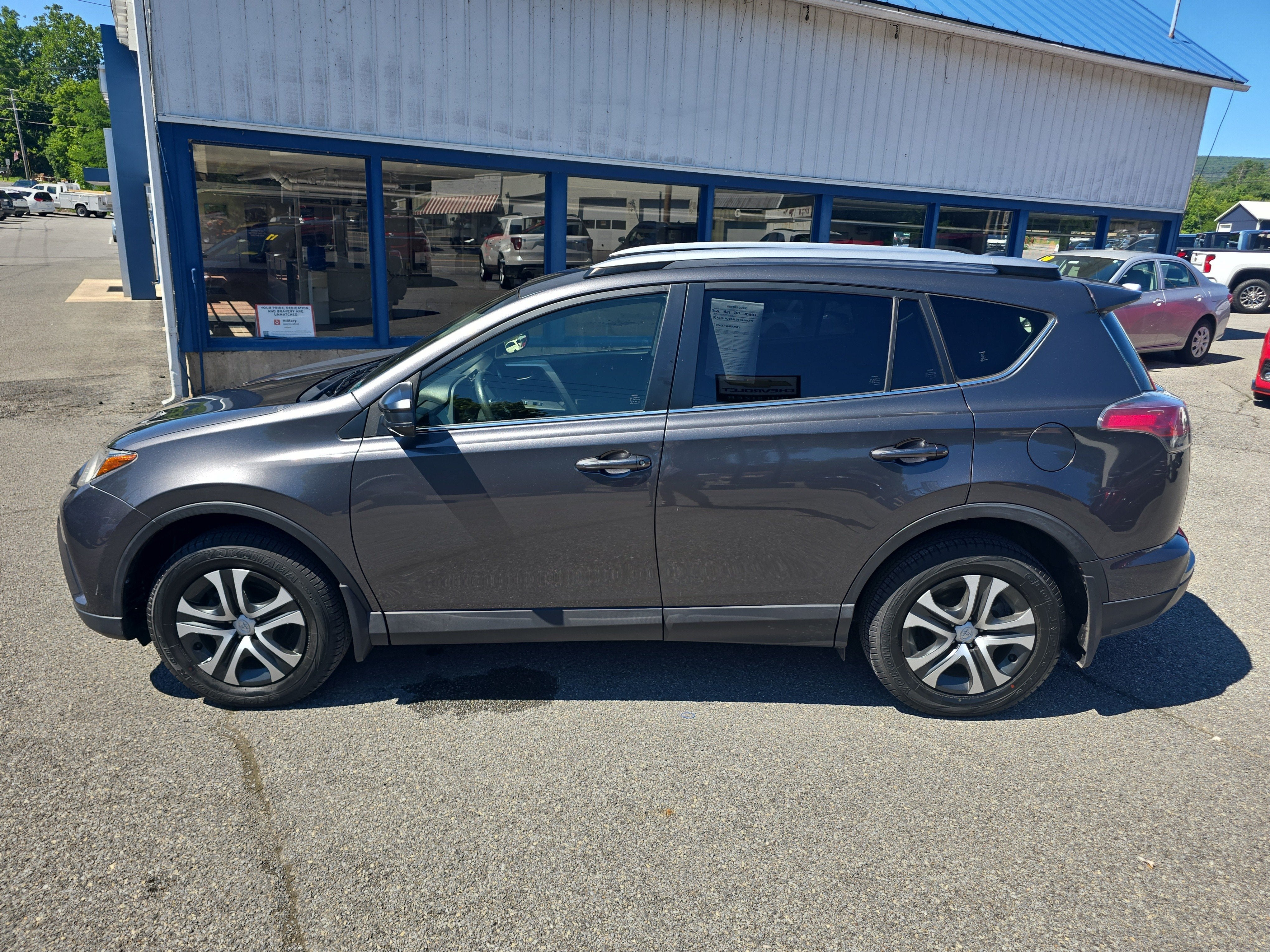 2017 Toyota RAV4 LE
