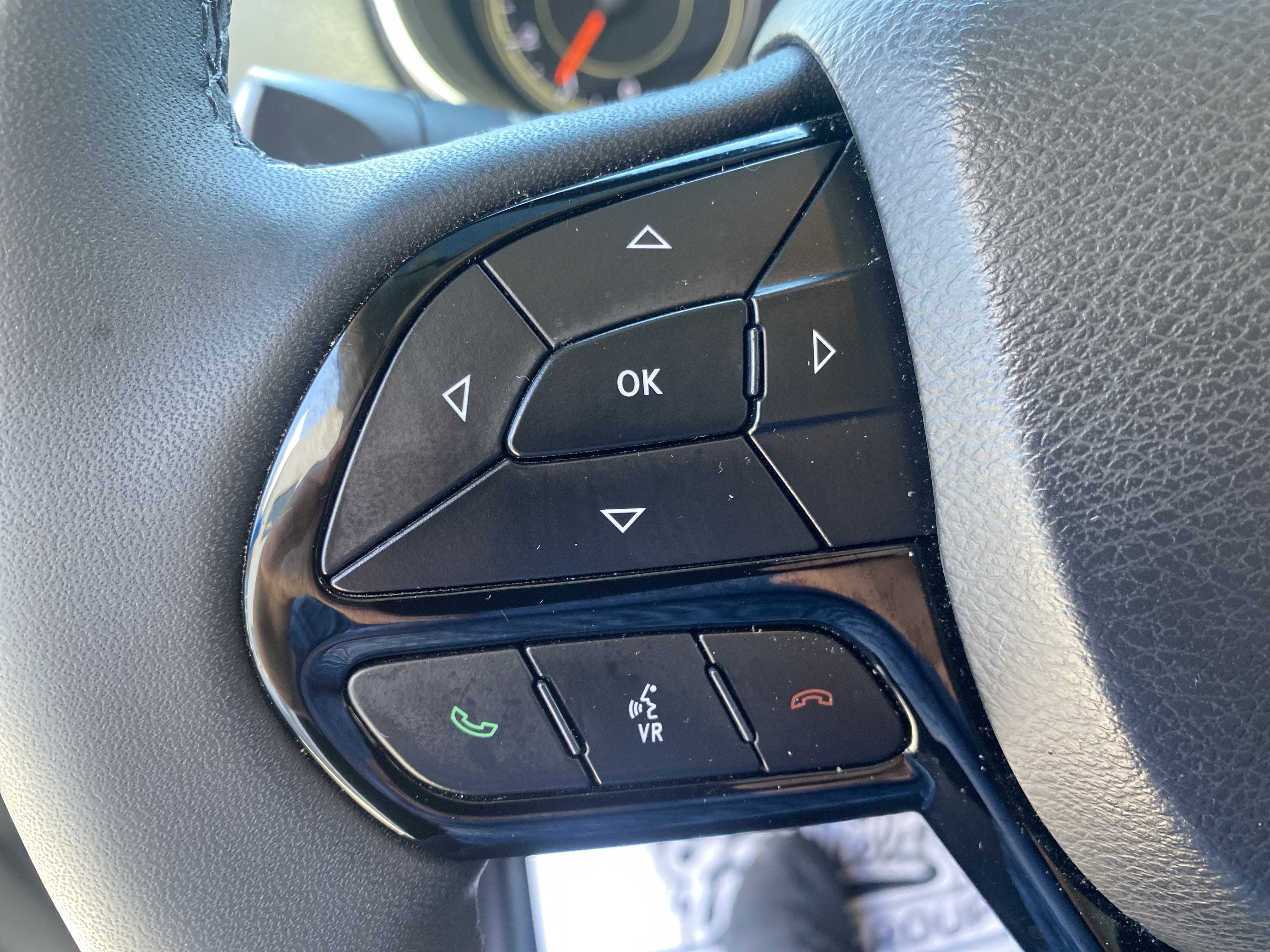 2023 Jeep Cherokee Altitude Lux 4x4