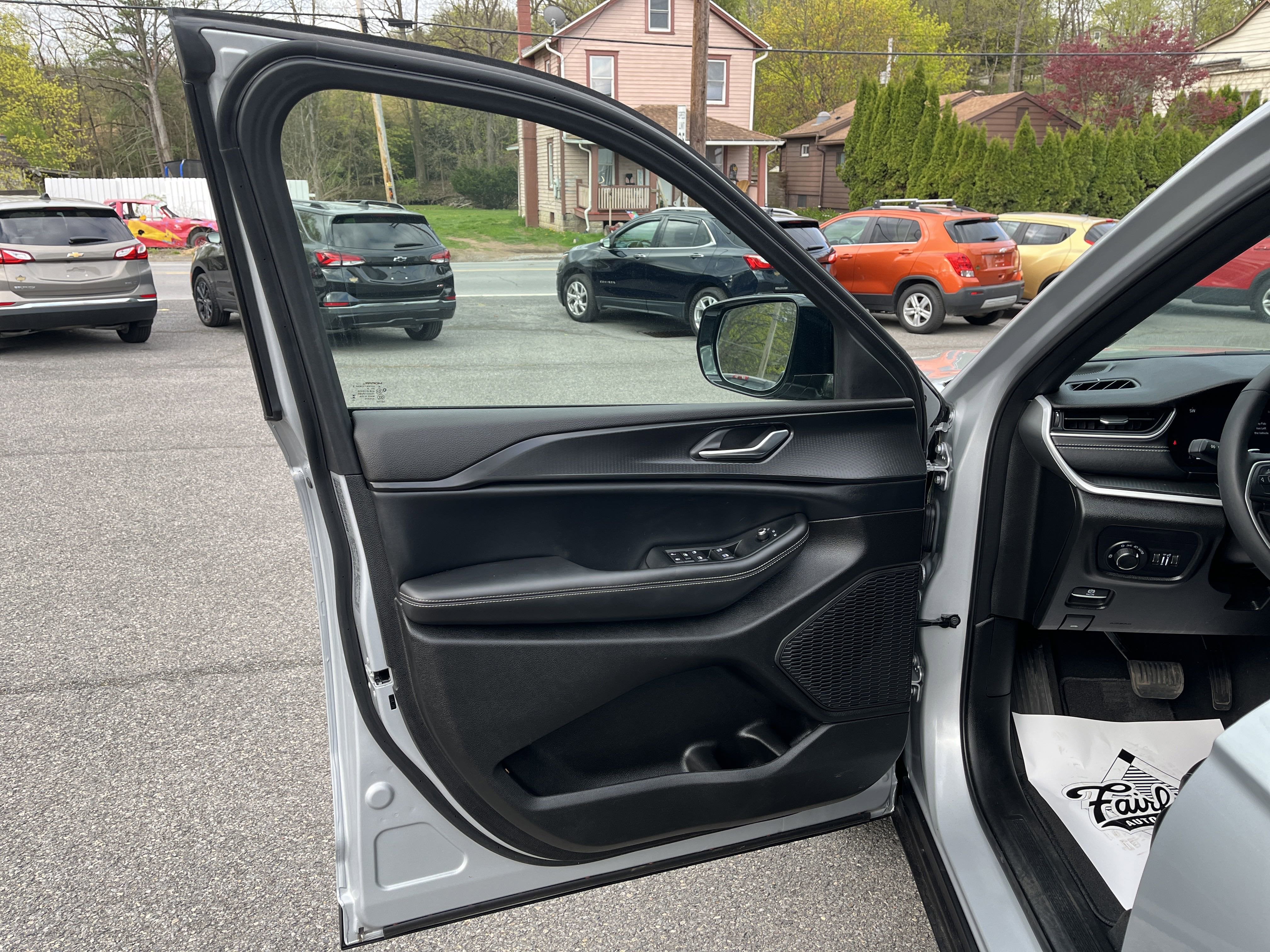 2024 Jeep Grand Cherokee Altitude X