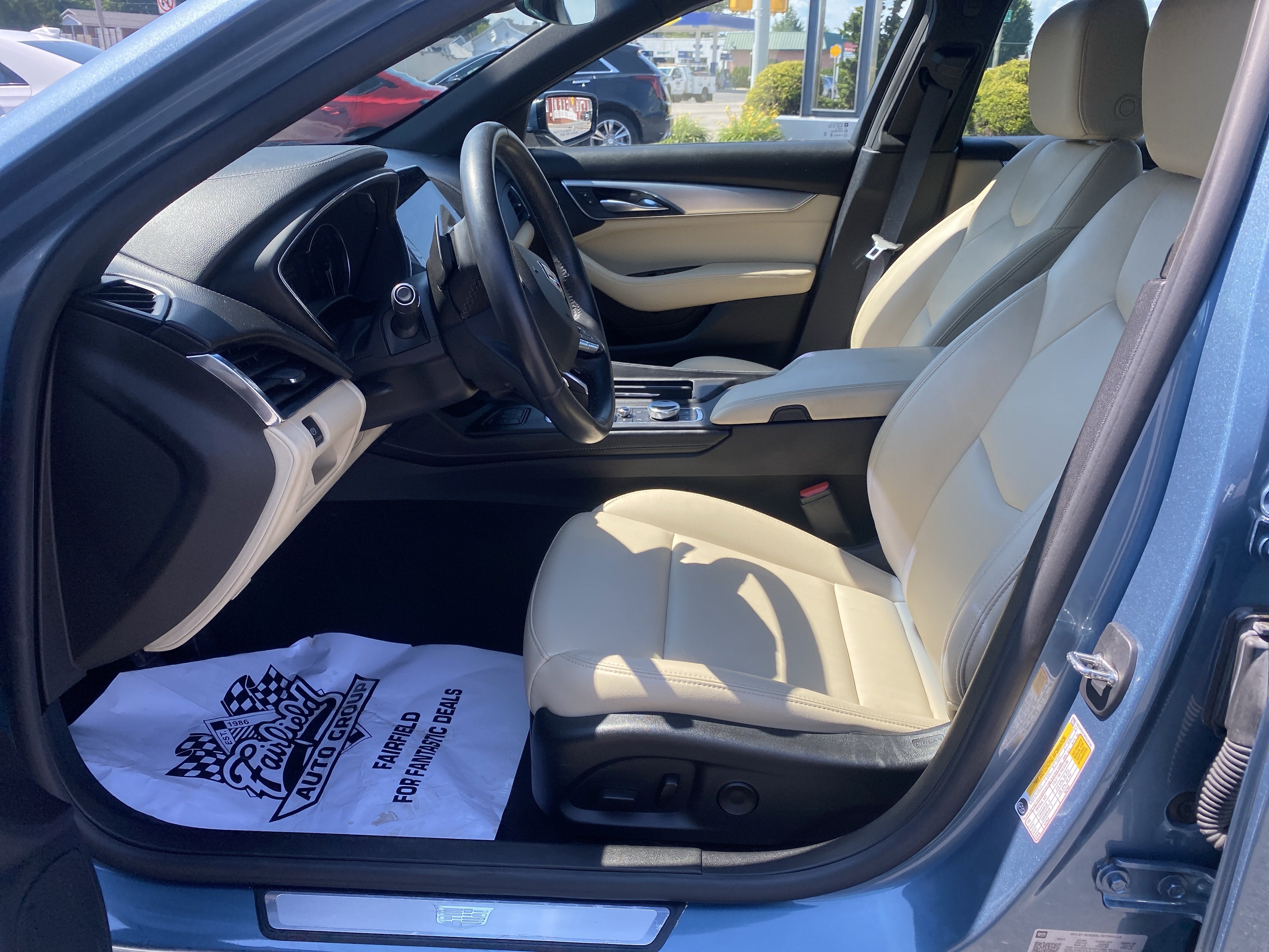 2023 Cadillac CT5 Luxury