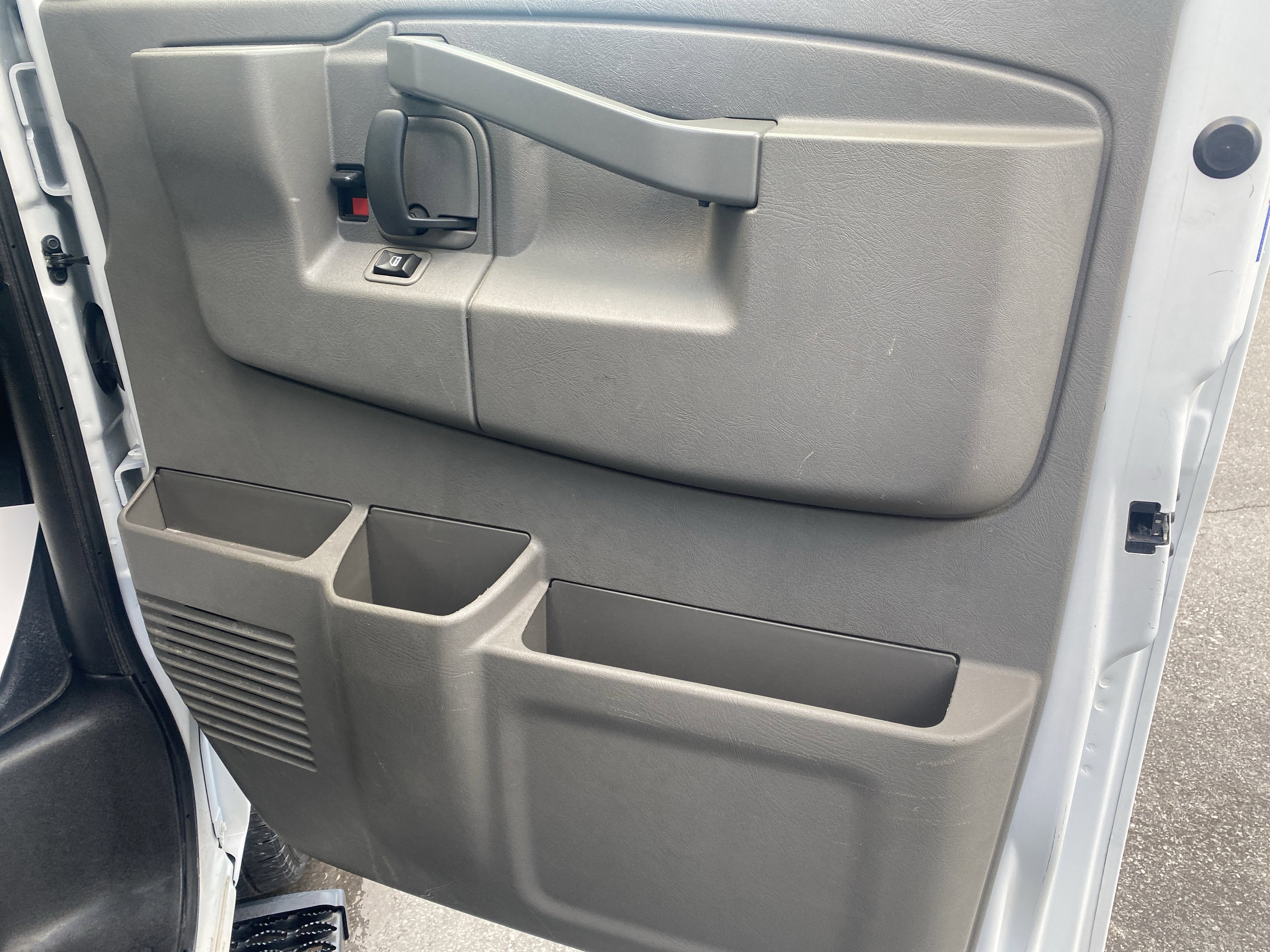 2019 Chevrolet Express Passenger 2500 LT