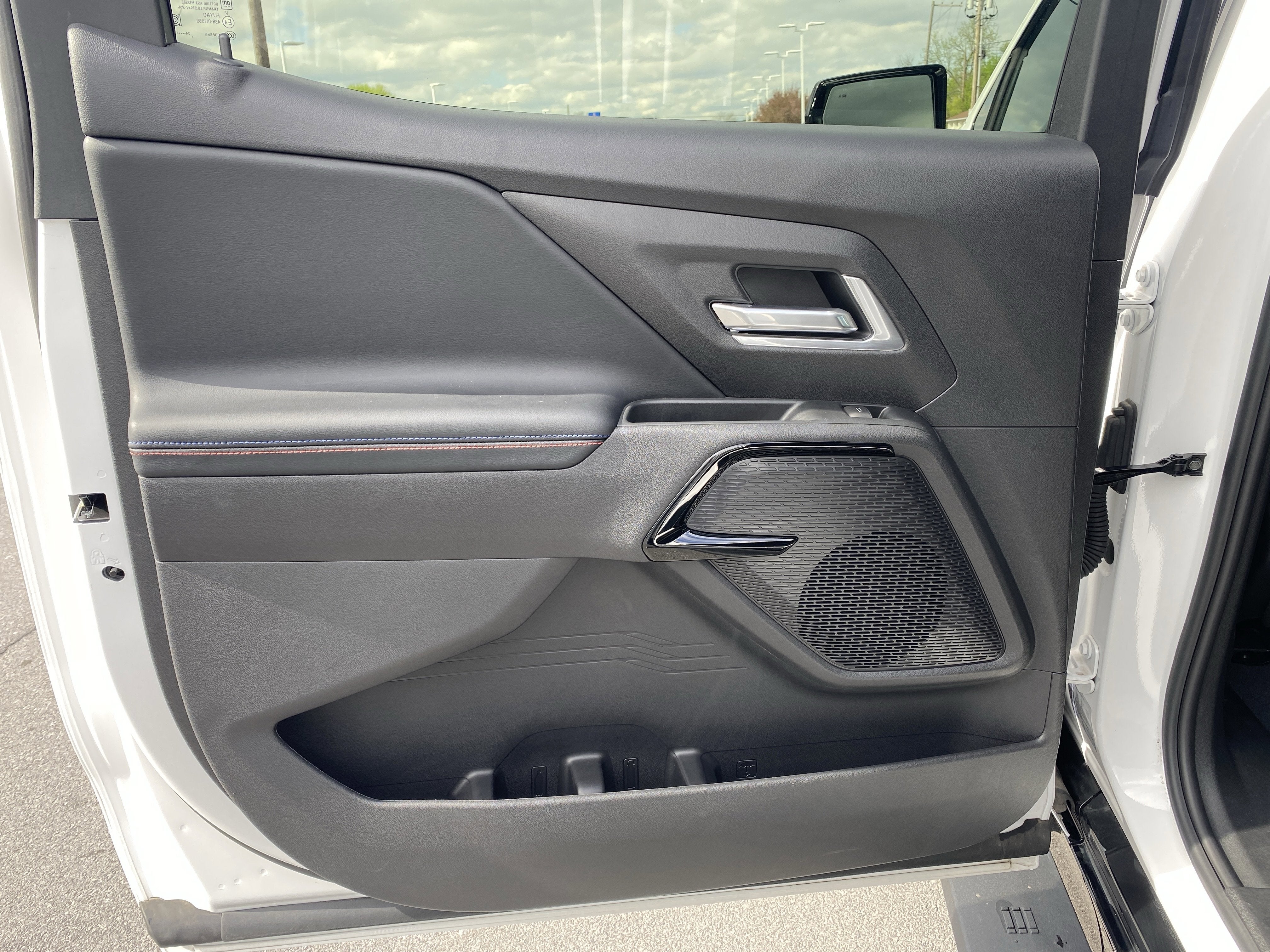 2025 Chevrolet Silverado EV RST - Max Range