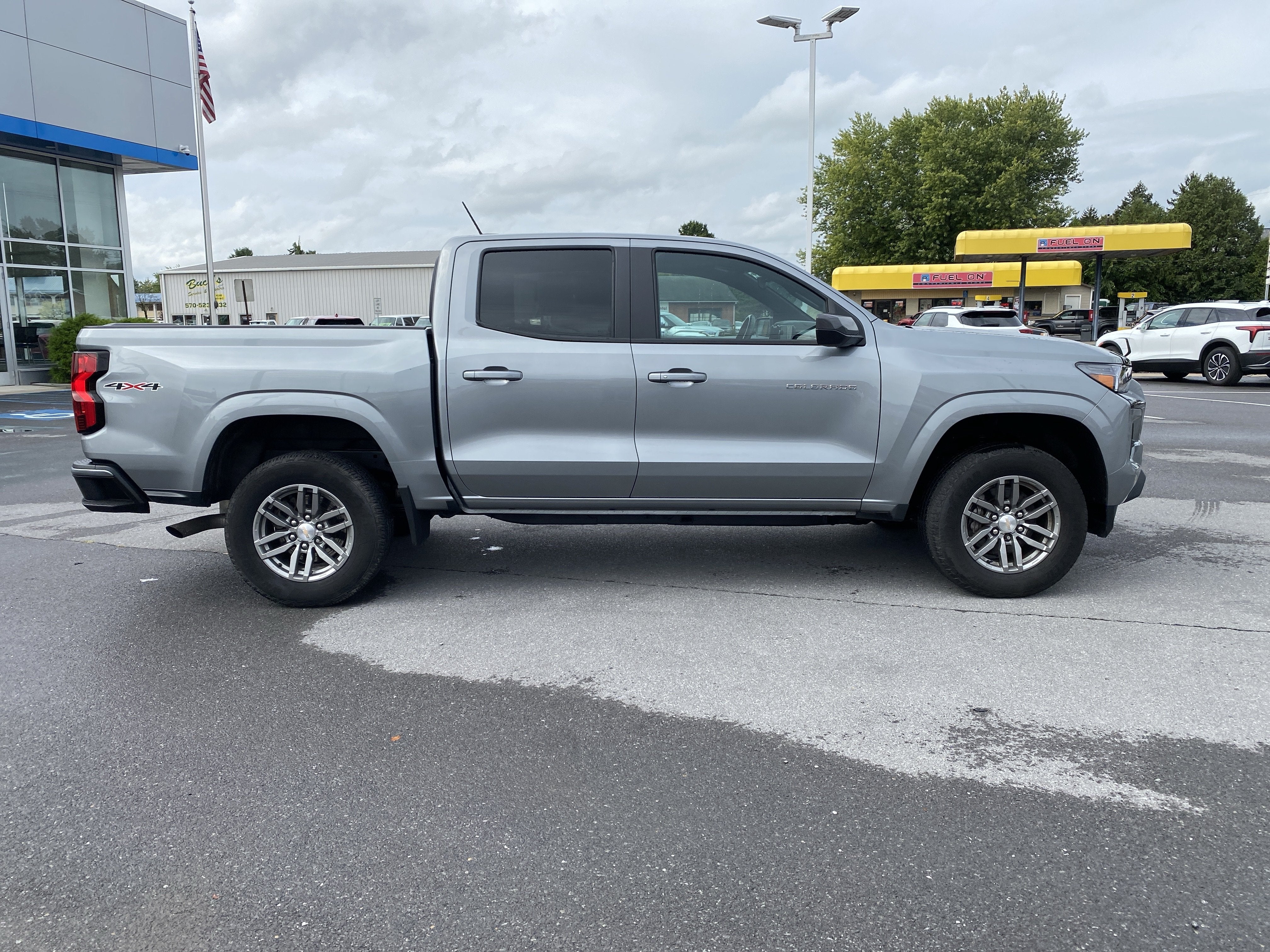 2023 Chevrolet Colorado 4WD LT