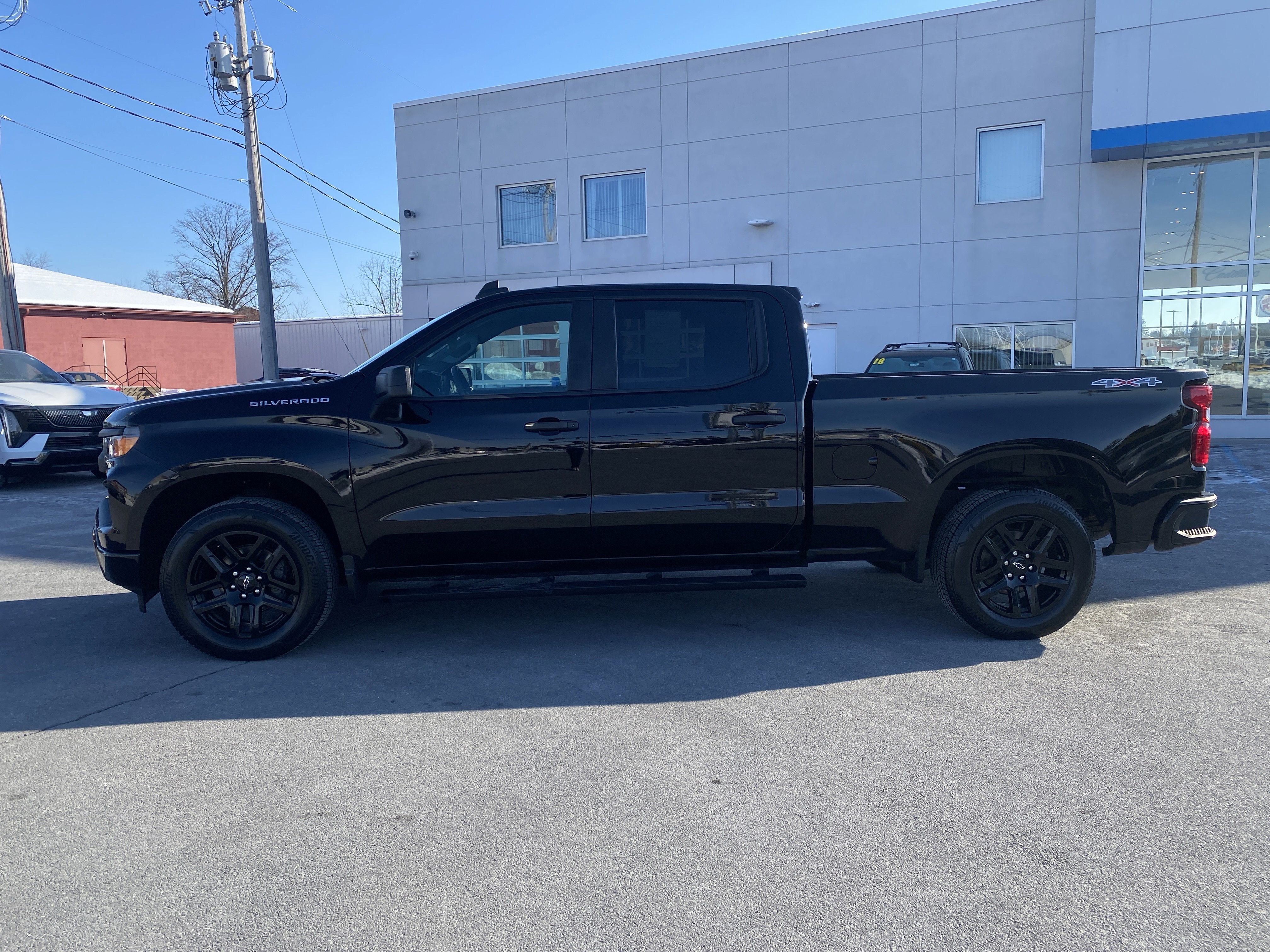 2023 Chevrolet Silverado 1500 Custom