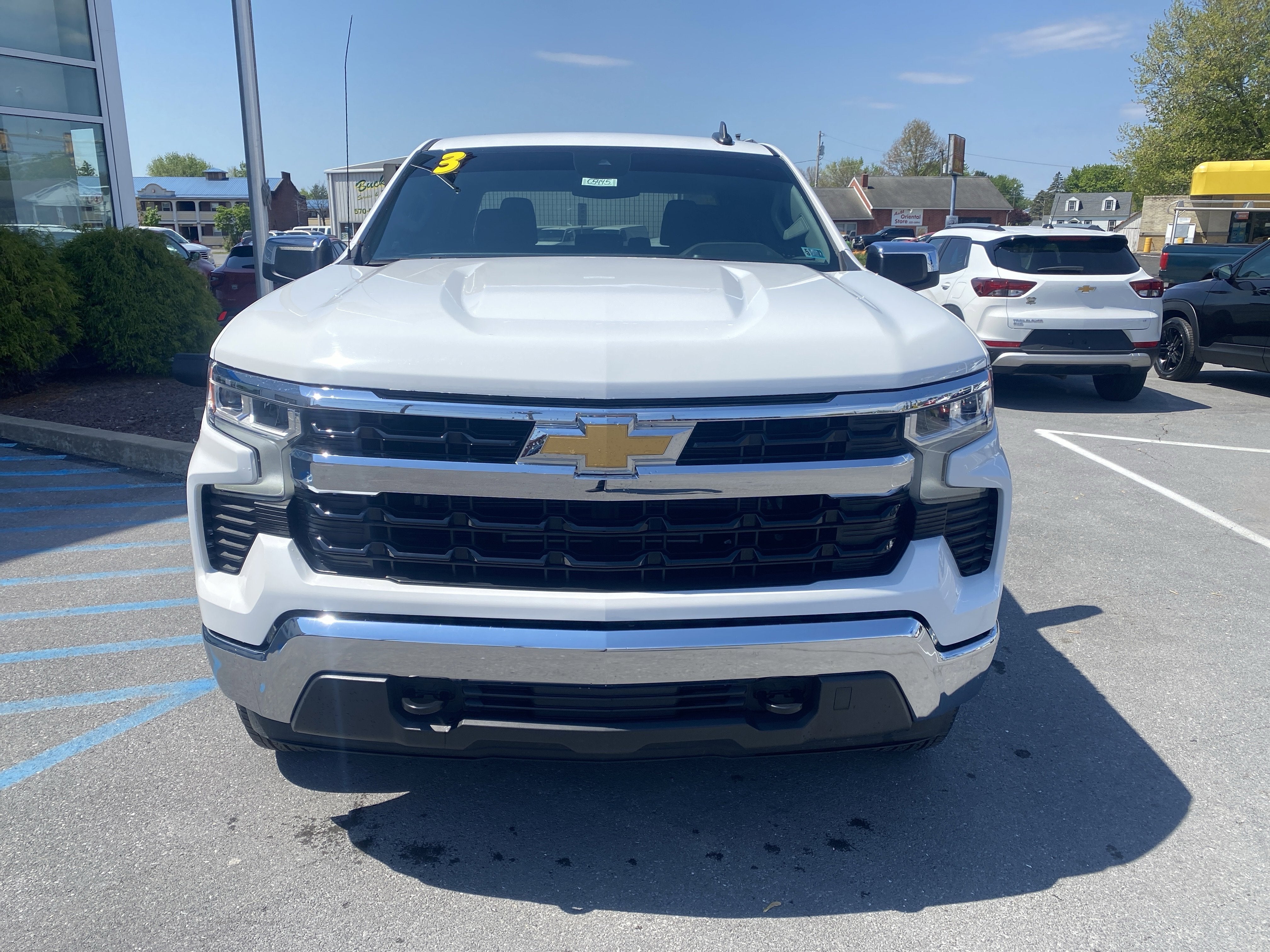 2023 Chevrolet Silverado 1500 LT (2FL)