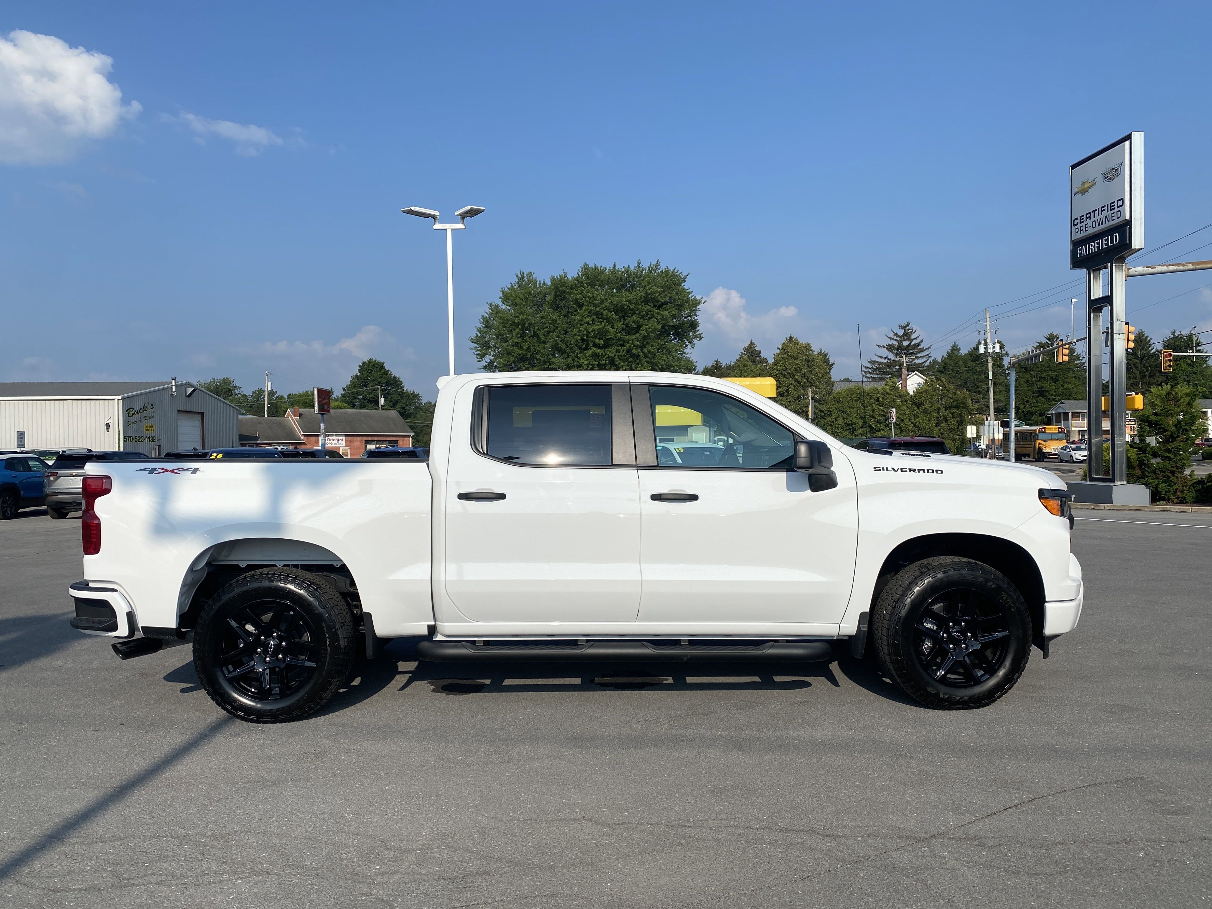 2025 Chevrolet Silverado 1500 Custom