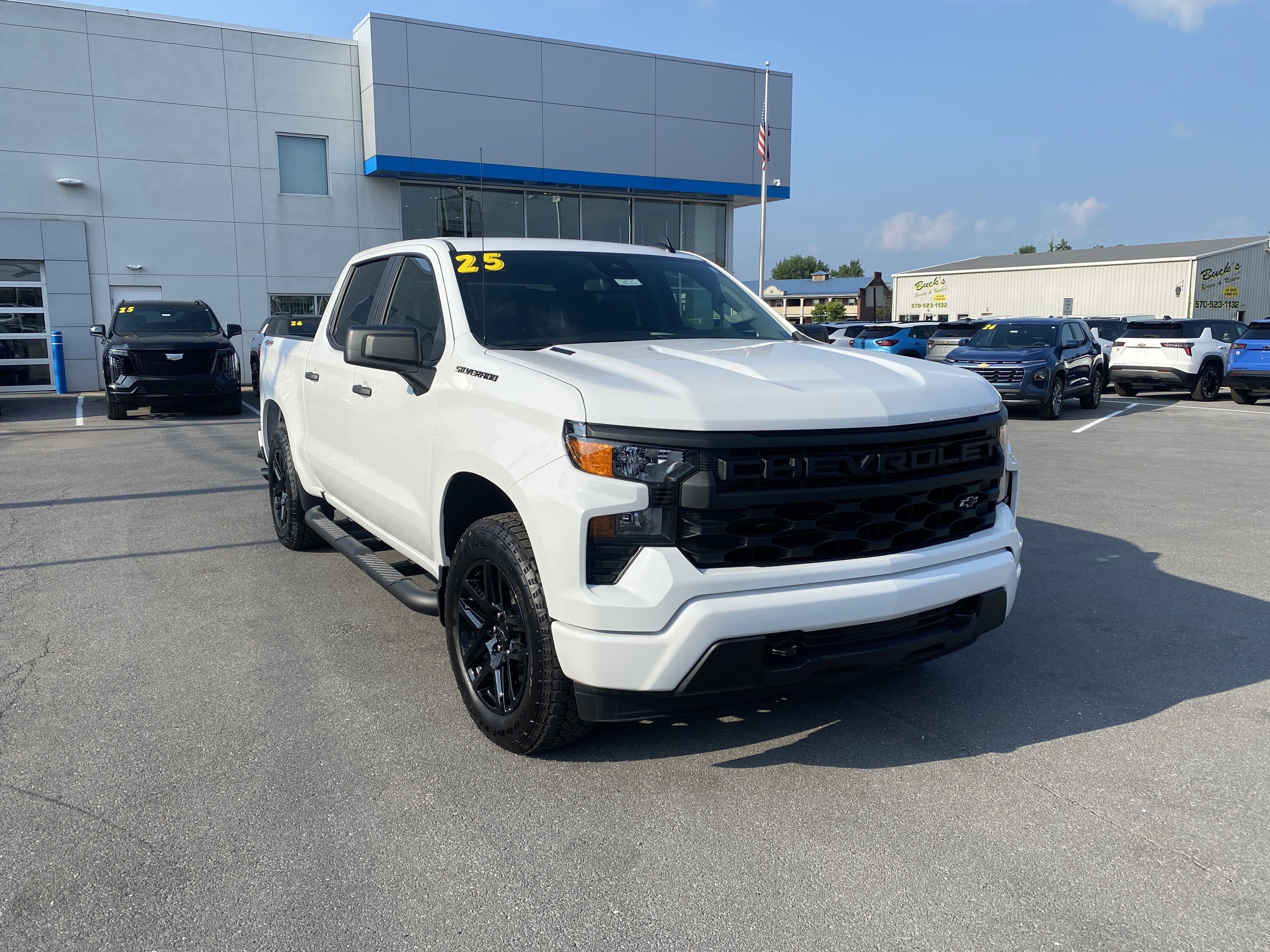 2025 Chevrolet Silverado 1500 Custom