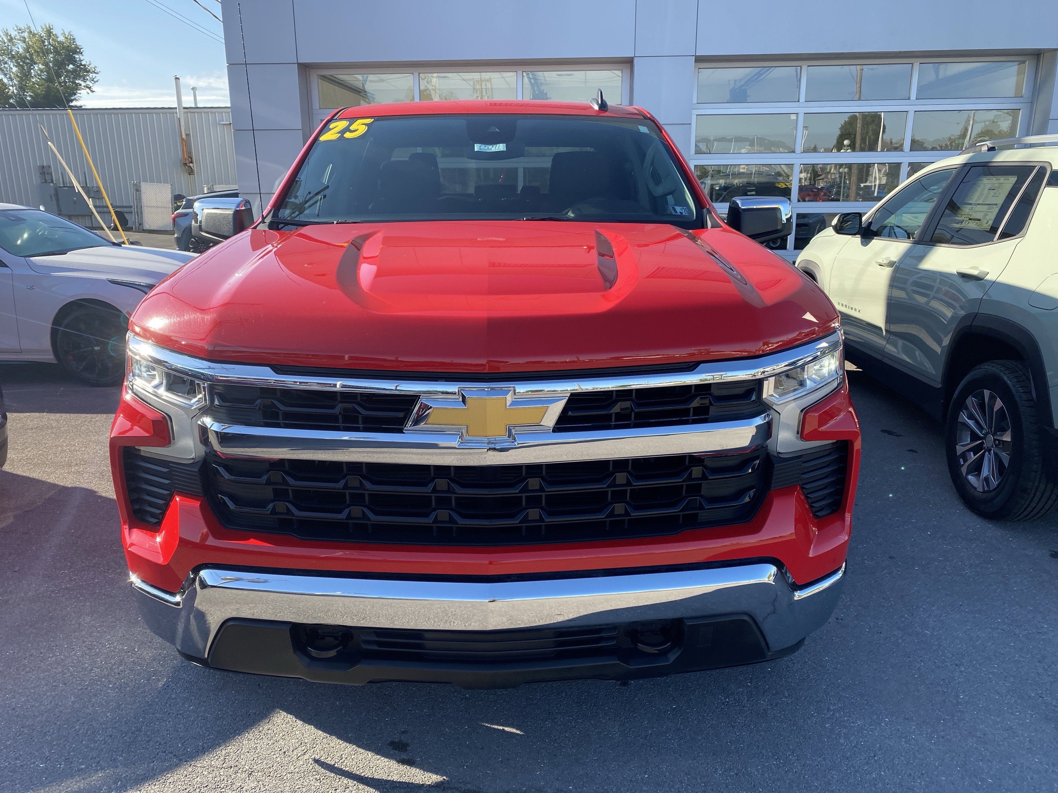 2025 Chevrolet Silverado 1500 LT