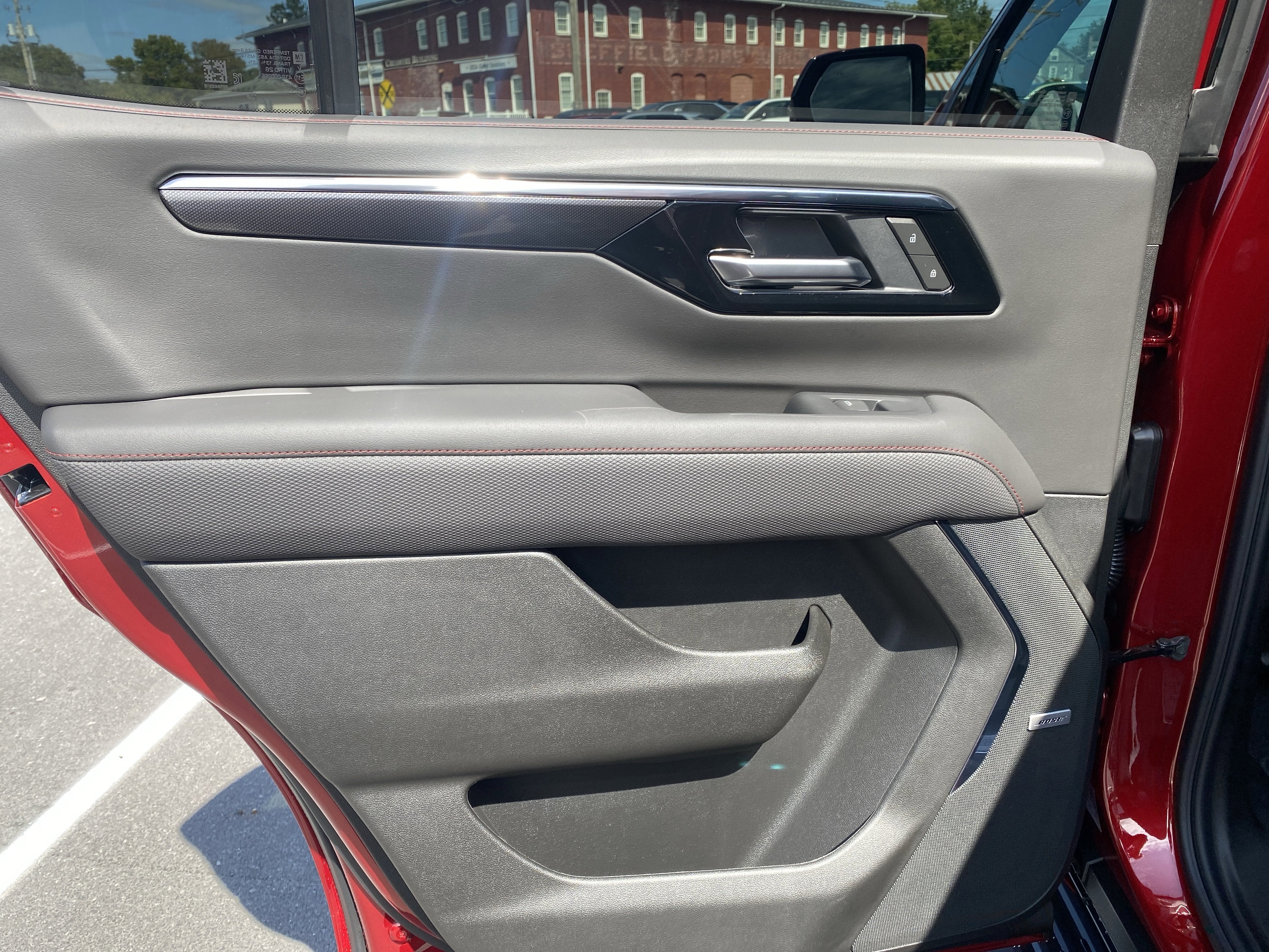 2025 Chevrolet Tahoe RST