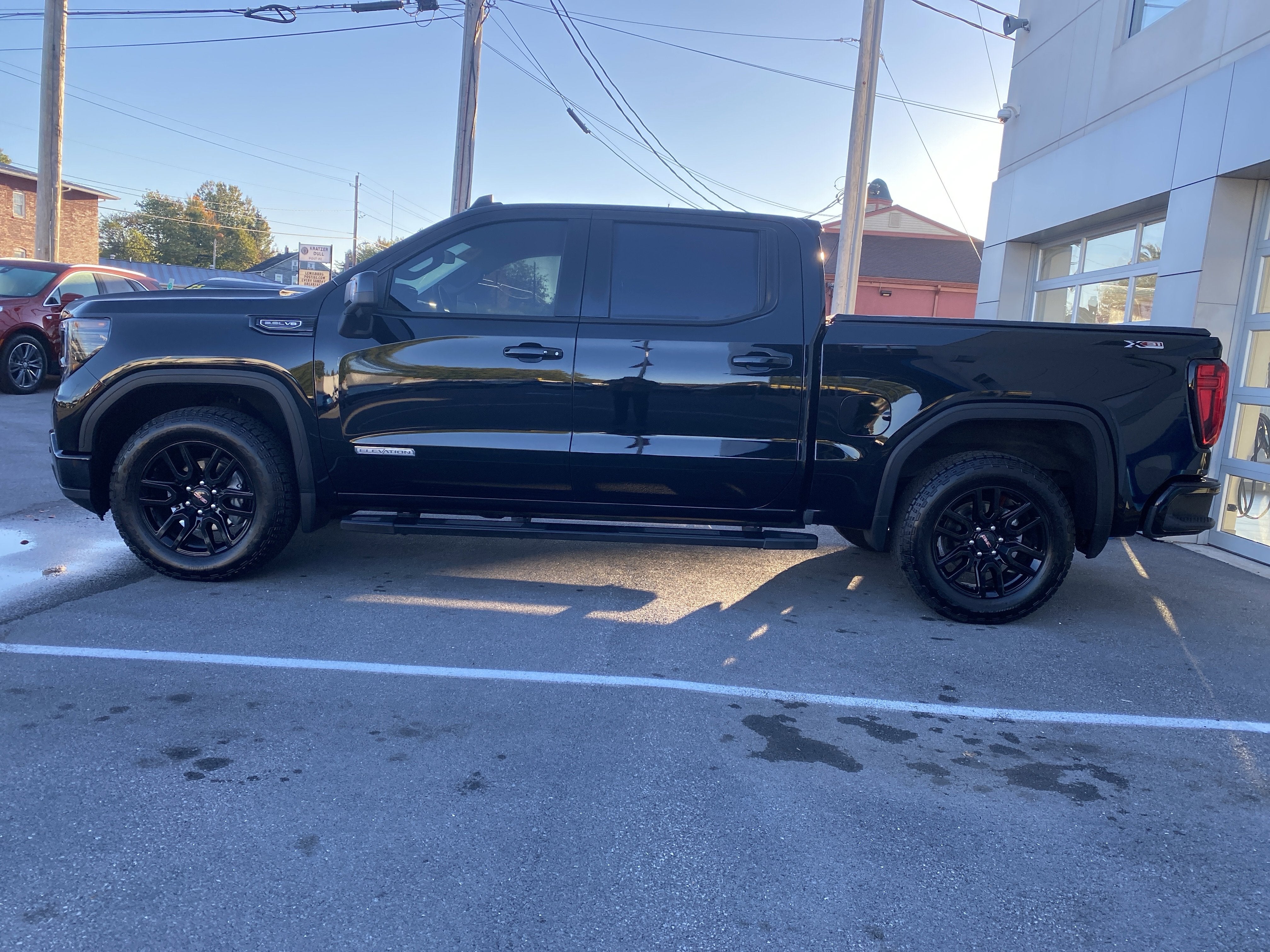 2025 GMC Sierra 1500 Elevation