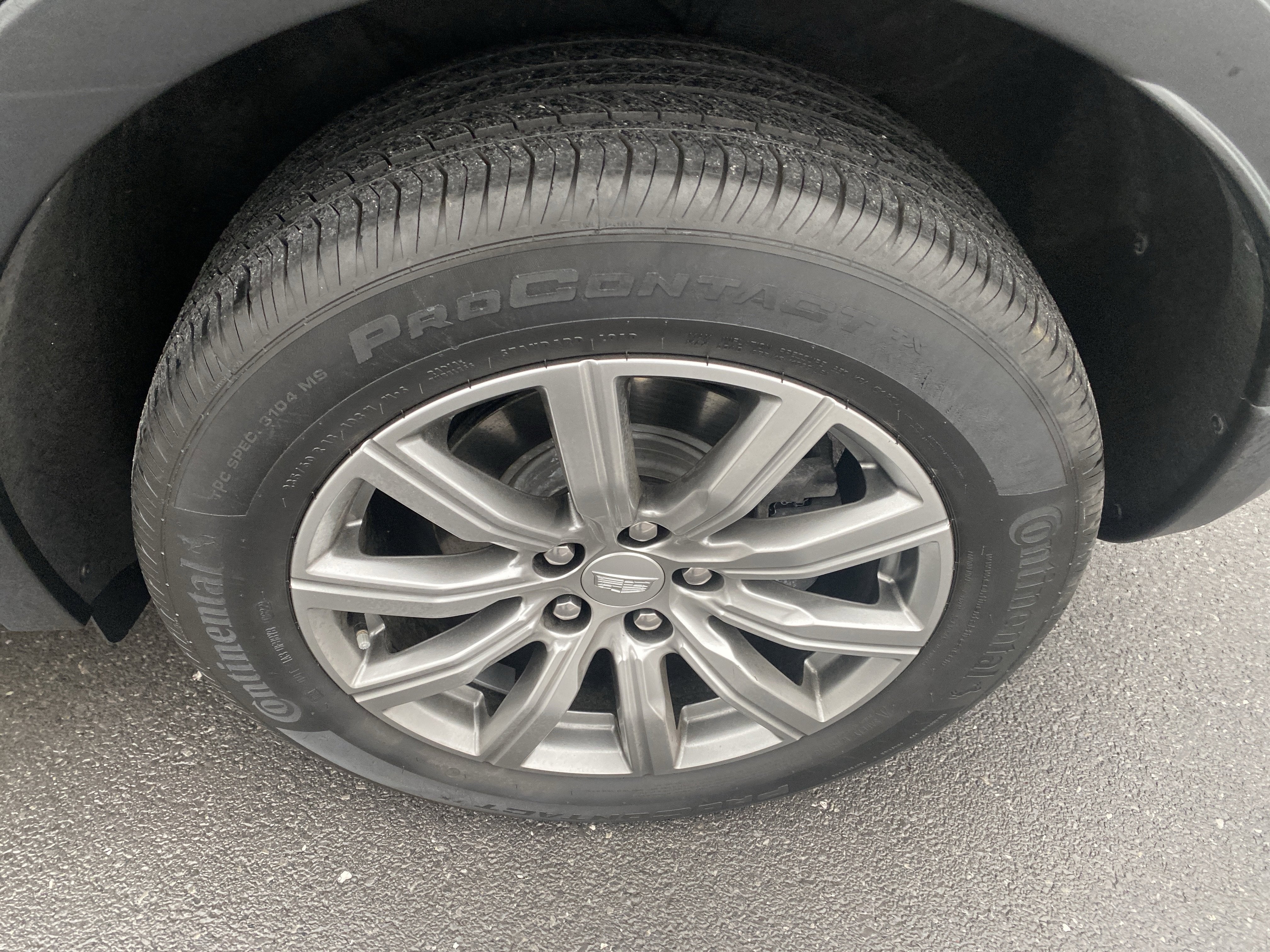 2022 Cadillac XT4 Premium Luxury