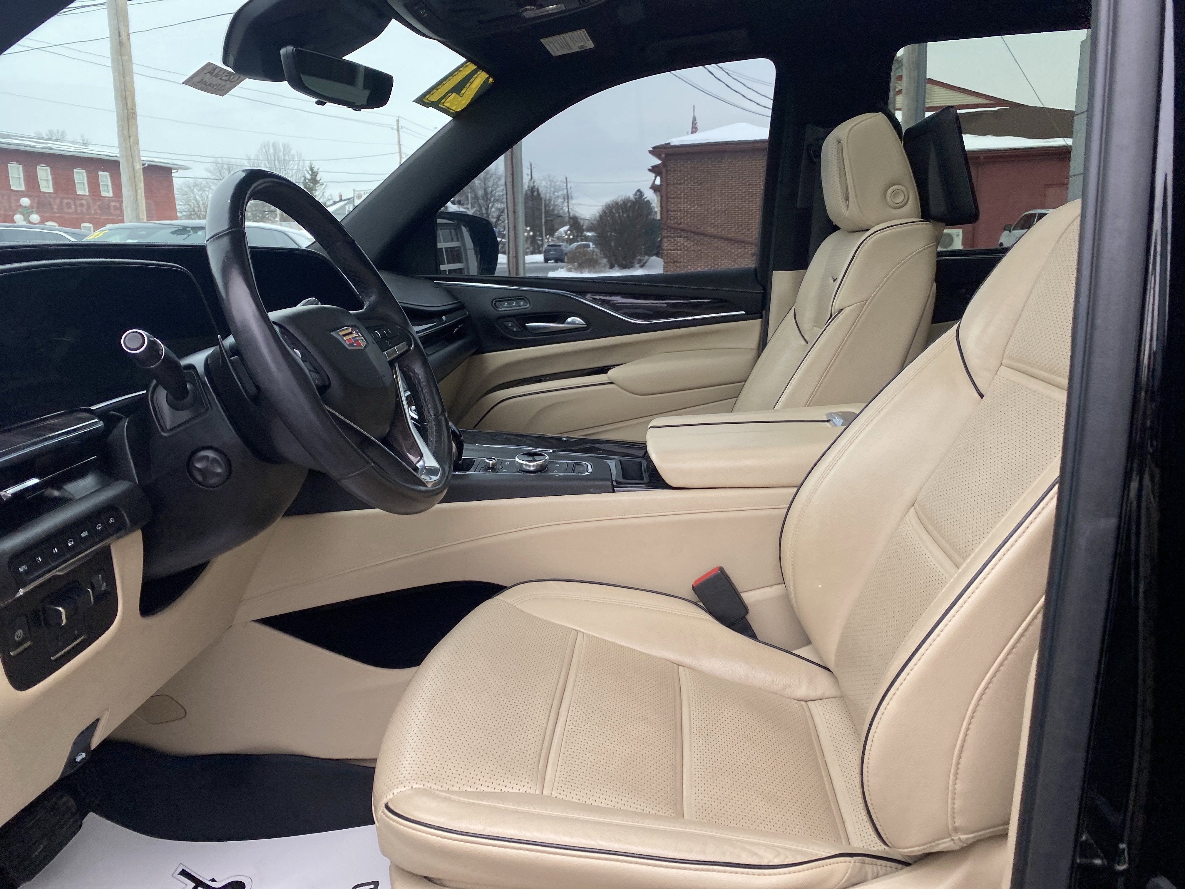 2021 Cadillac Escalade Premium Luxury