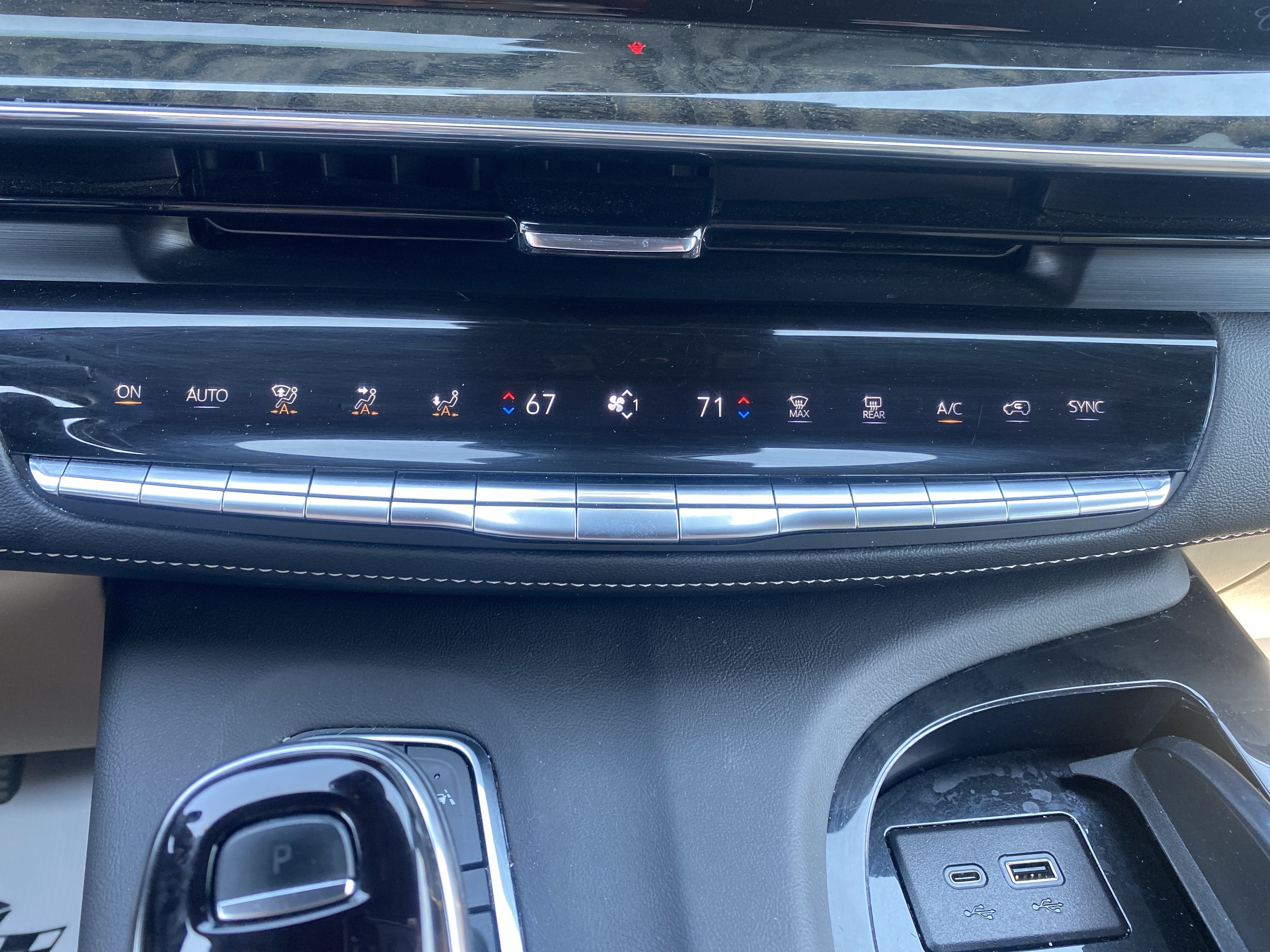 2024 Cadillac Escalade ESV Premium Luxury