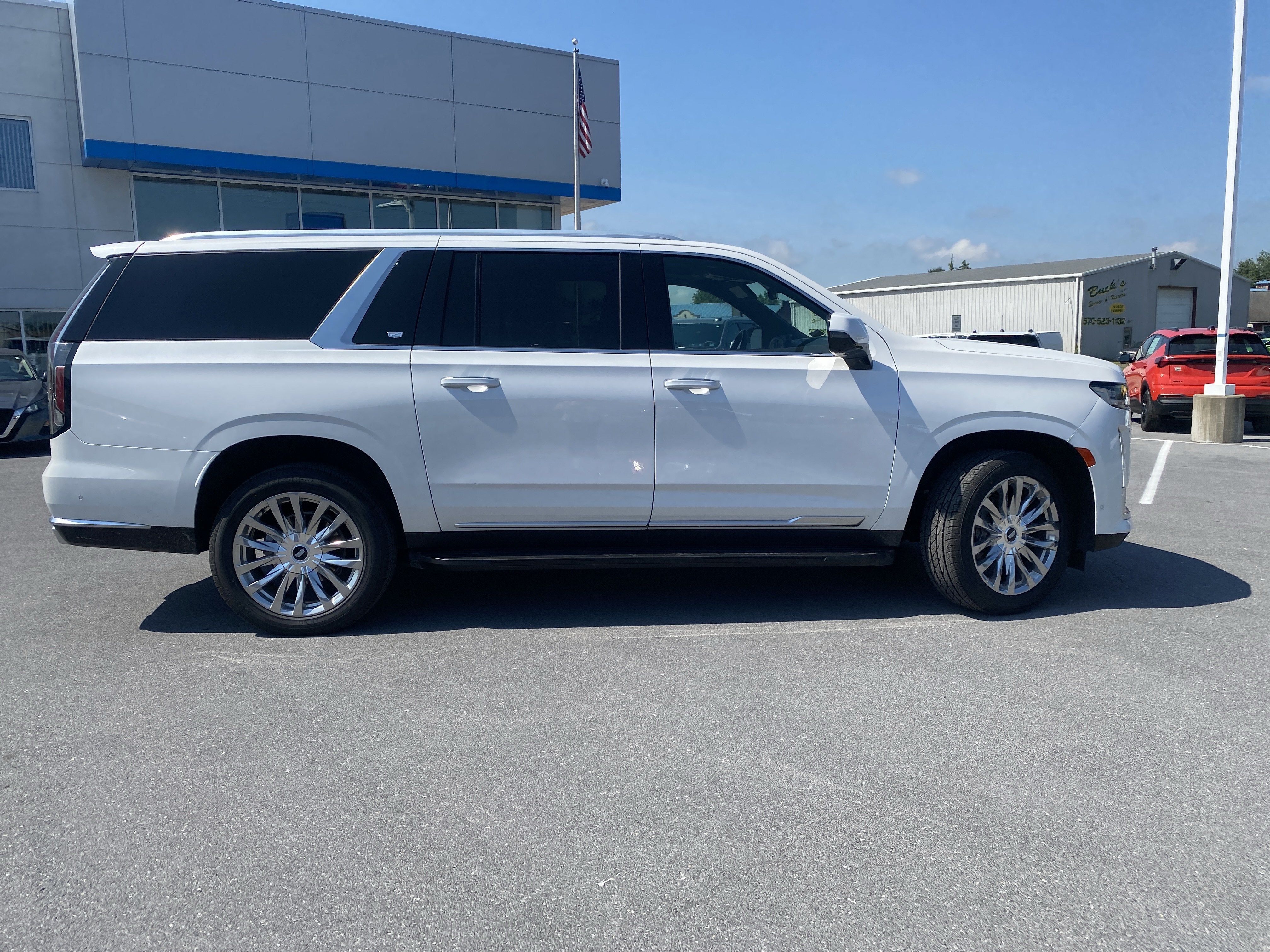 2024 Cadillac Escalade ESV Premium Luxury
