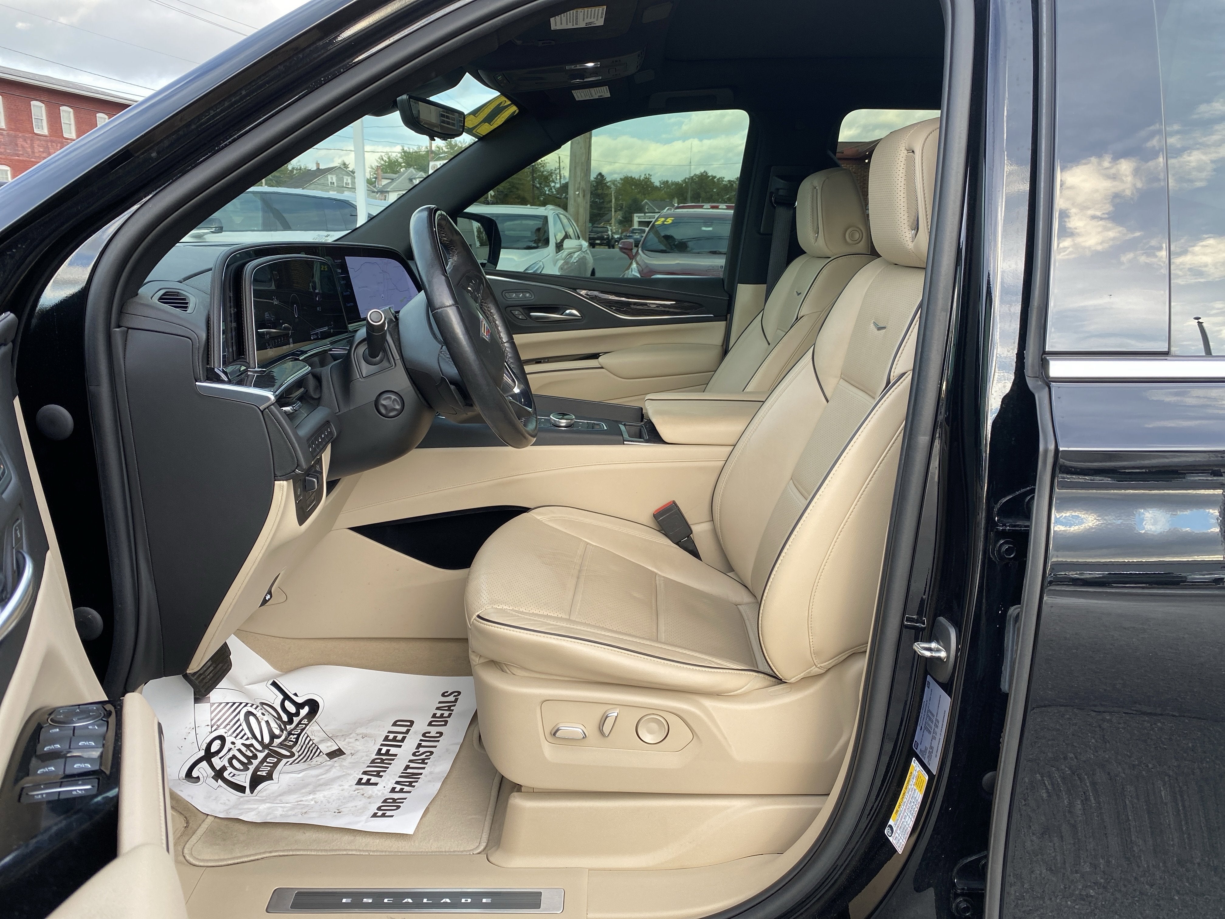 2022 Cadillac Escalade ESV Premium Luxury