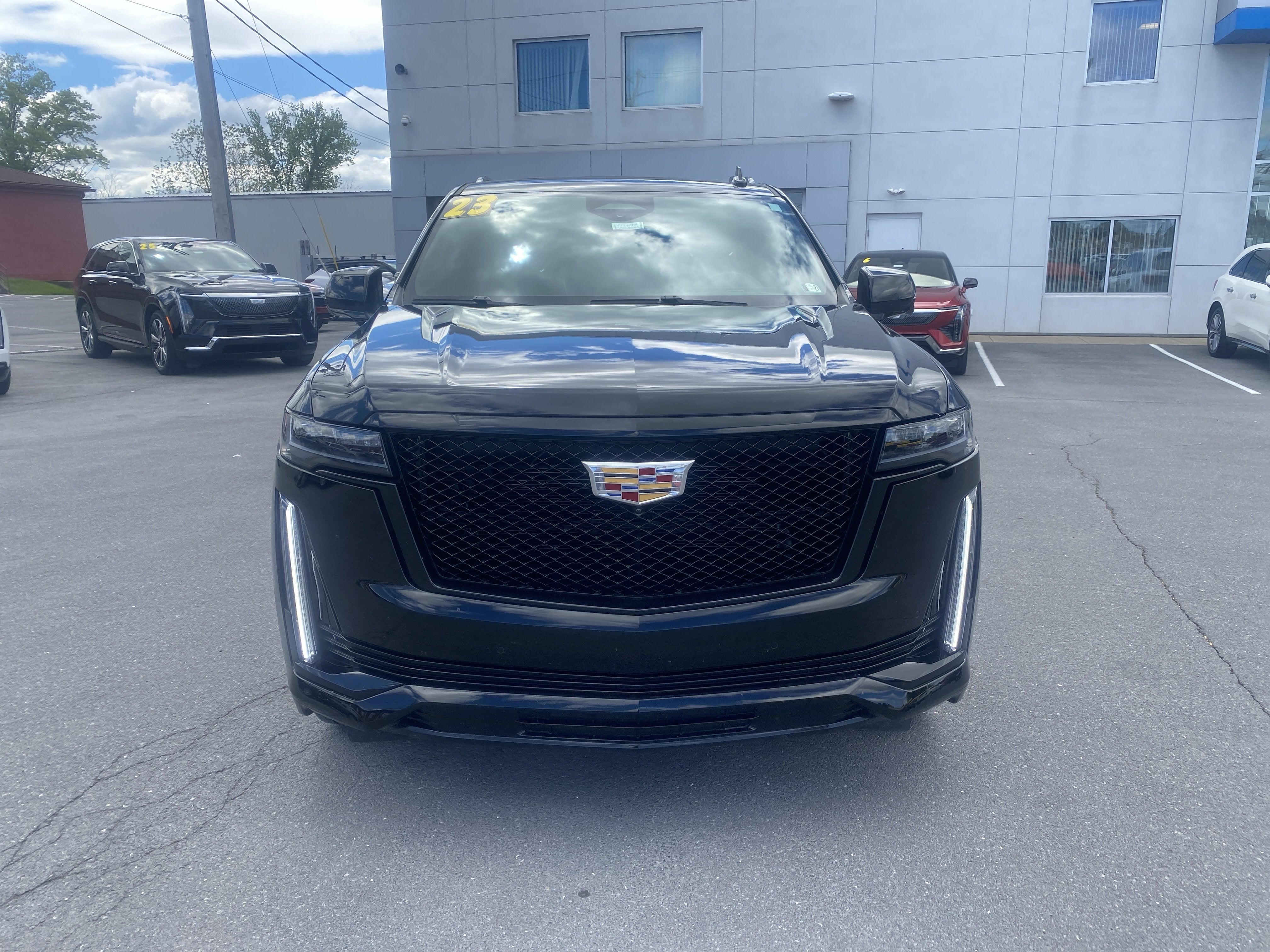 2023 Cadillac Escalade ESV Sport