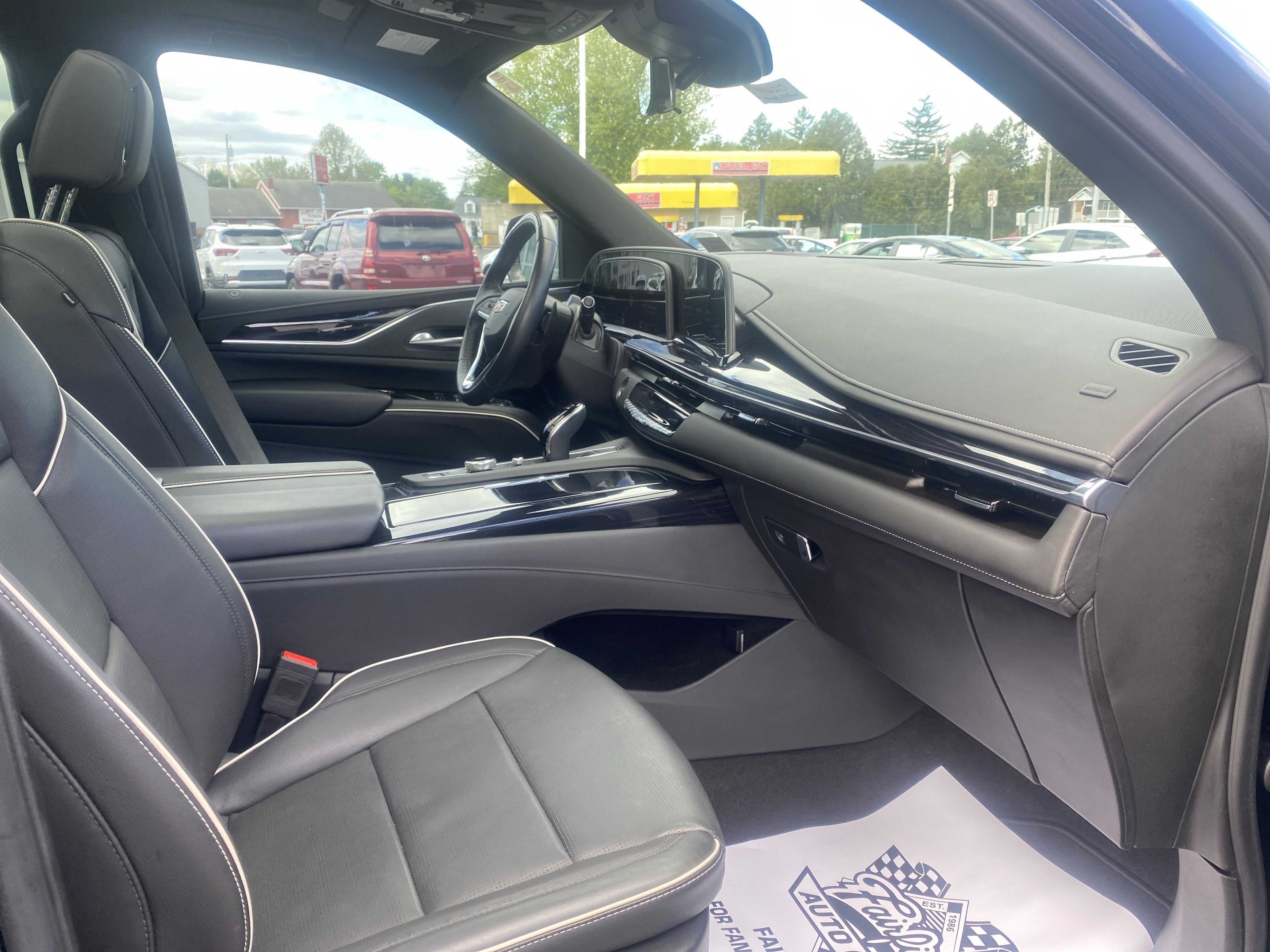2023 Cadillac Escalade ESV Sport