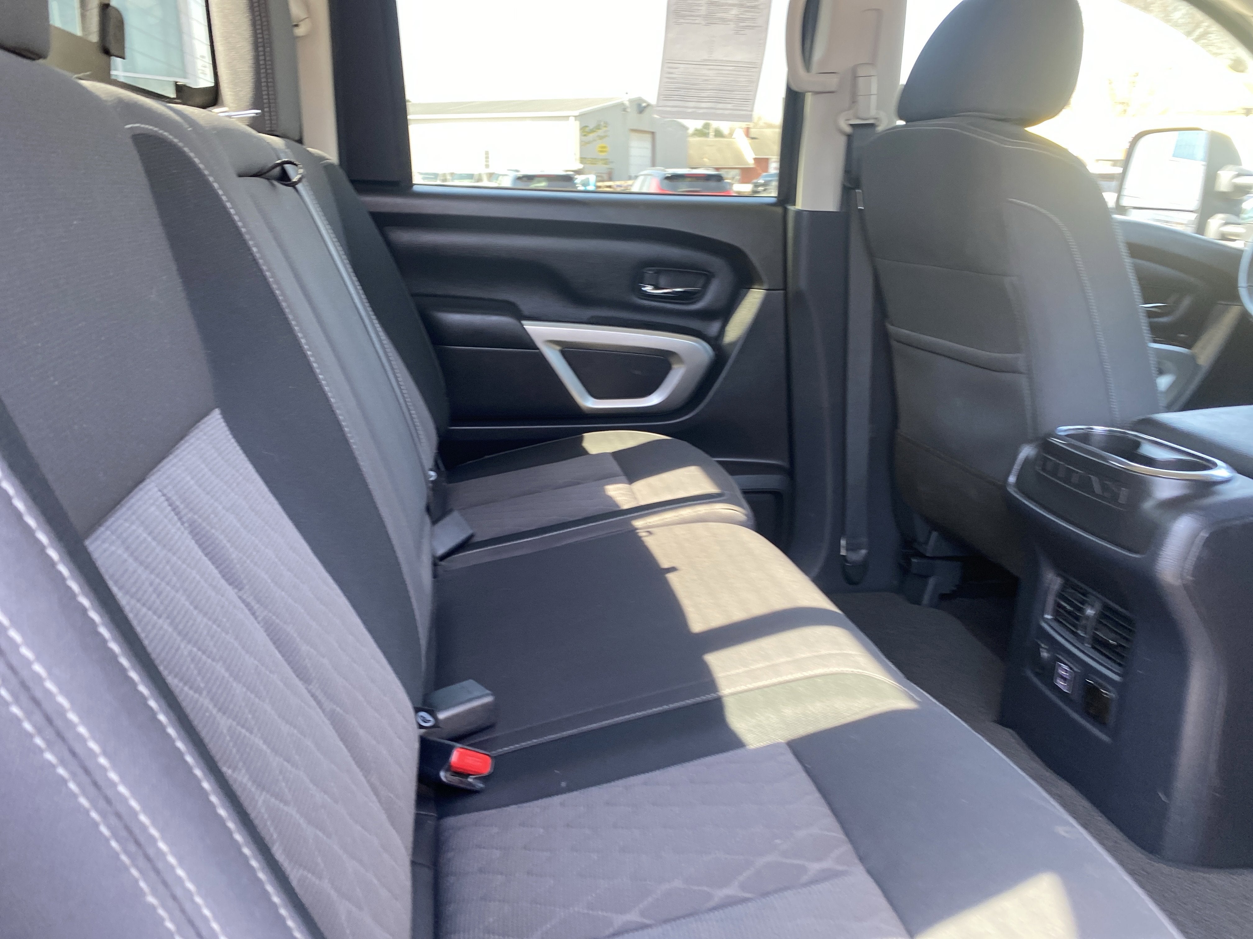 2024 Nissan Titan SV