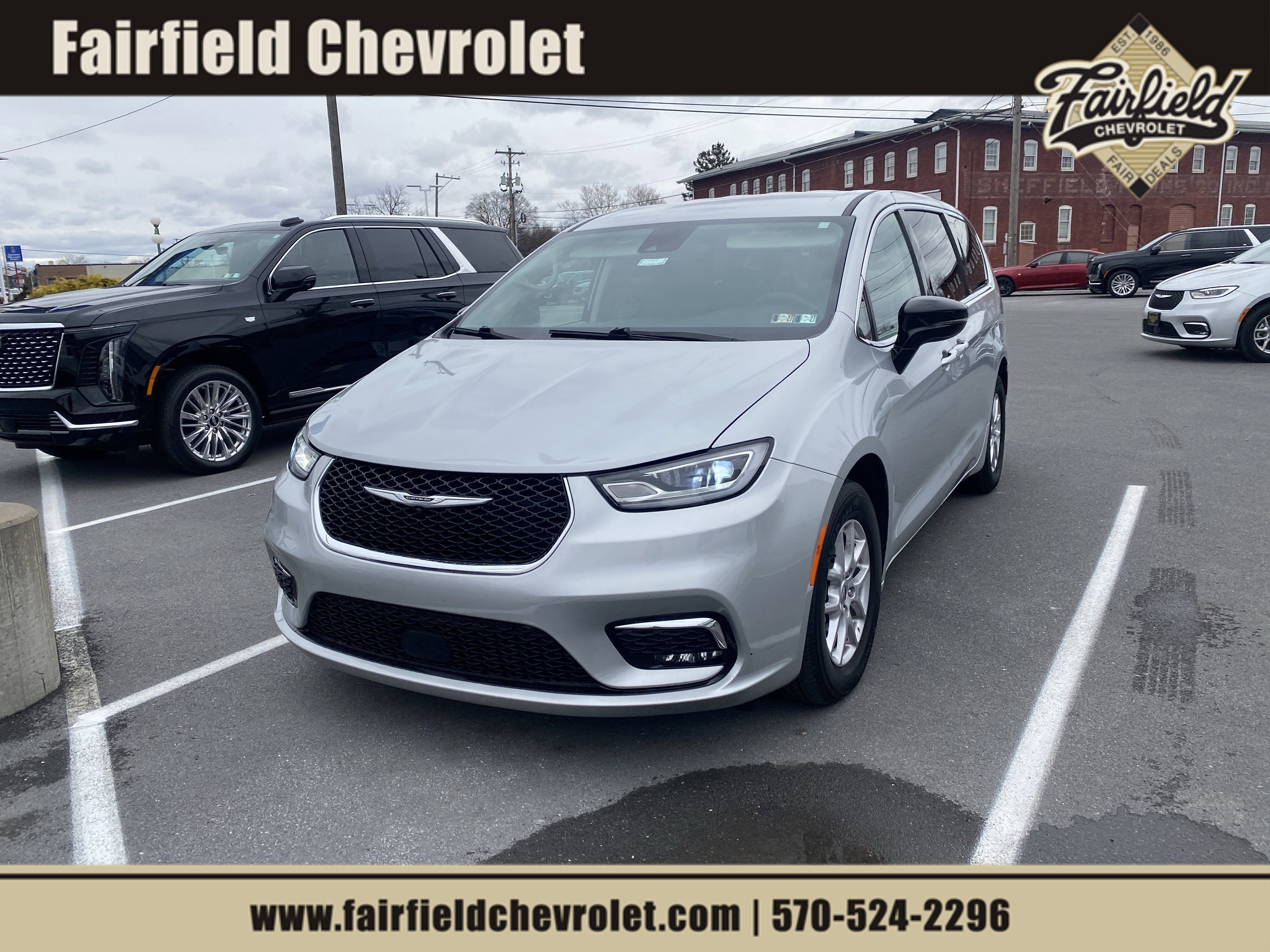 2024 Chrysler Pacifica Touring L