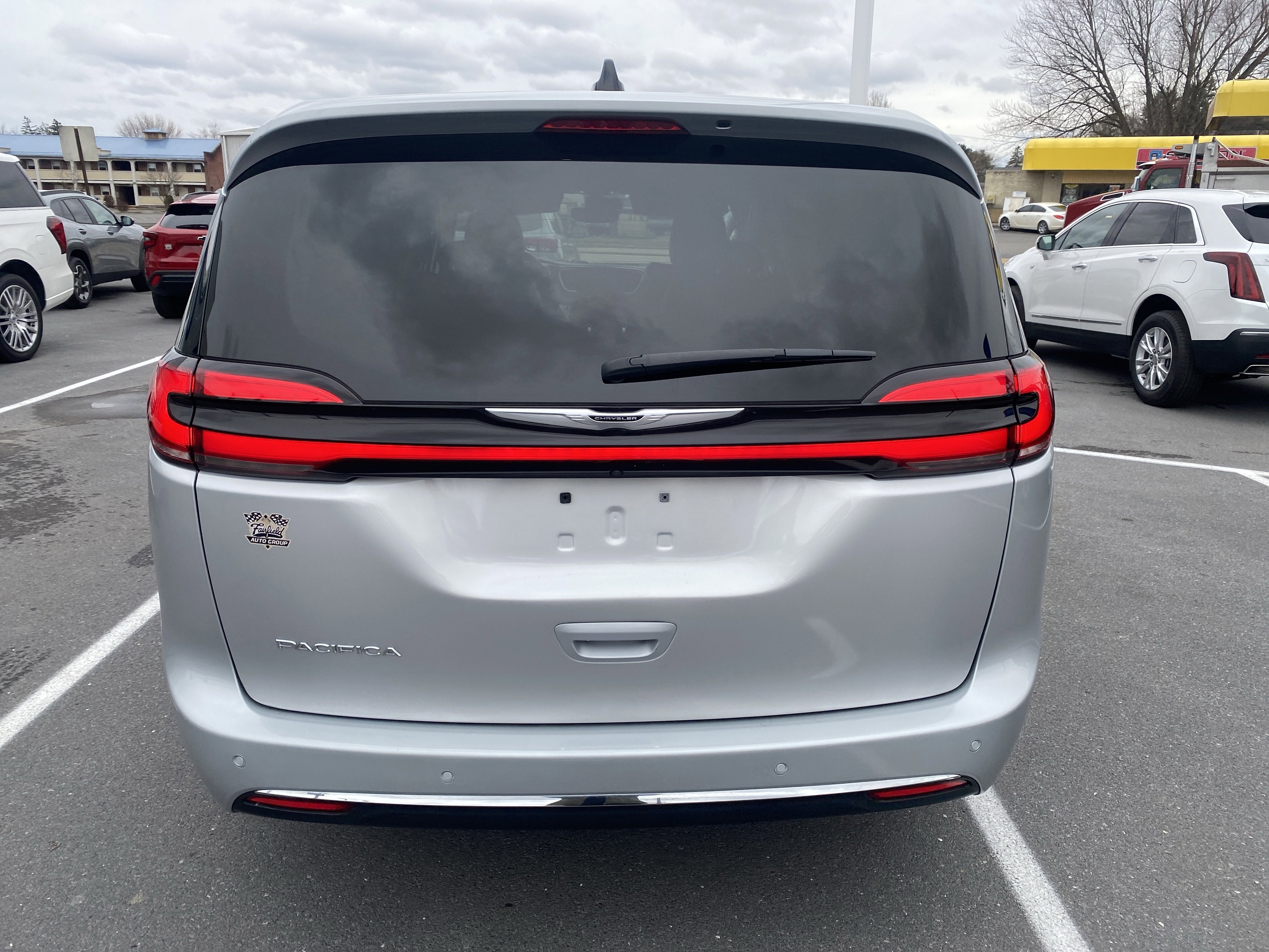2024 Chrysler Pacifica Touring L