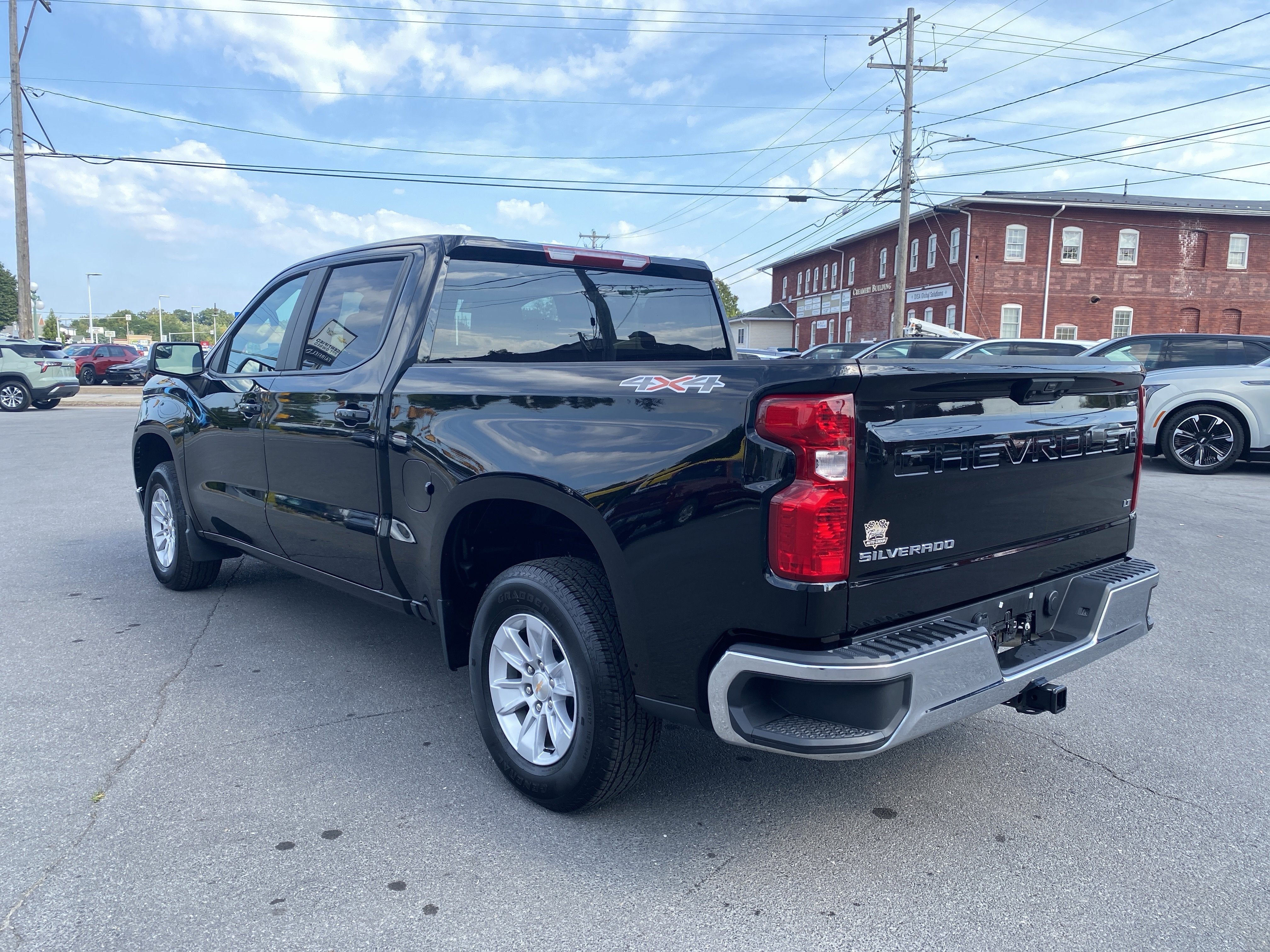 2025 Chevrolet Silverado 1500 LT
