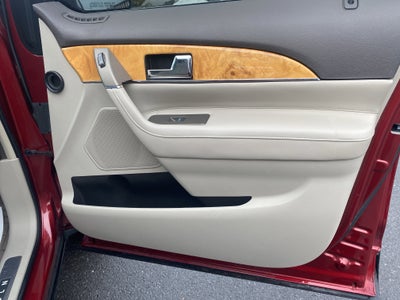 2014 Lincoln MKX Base