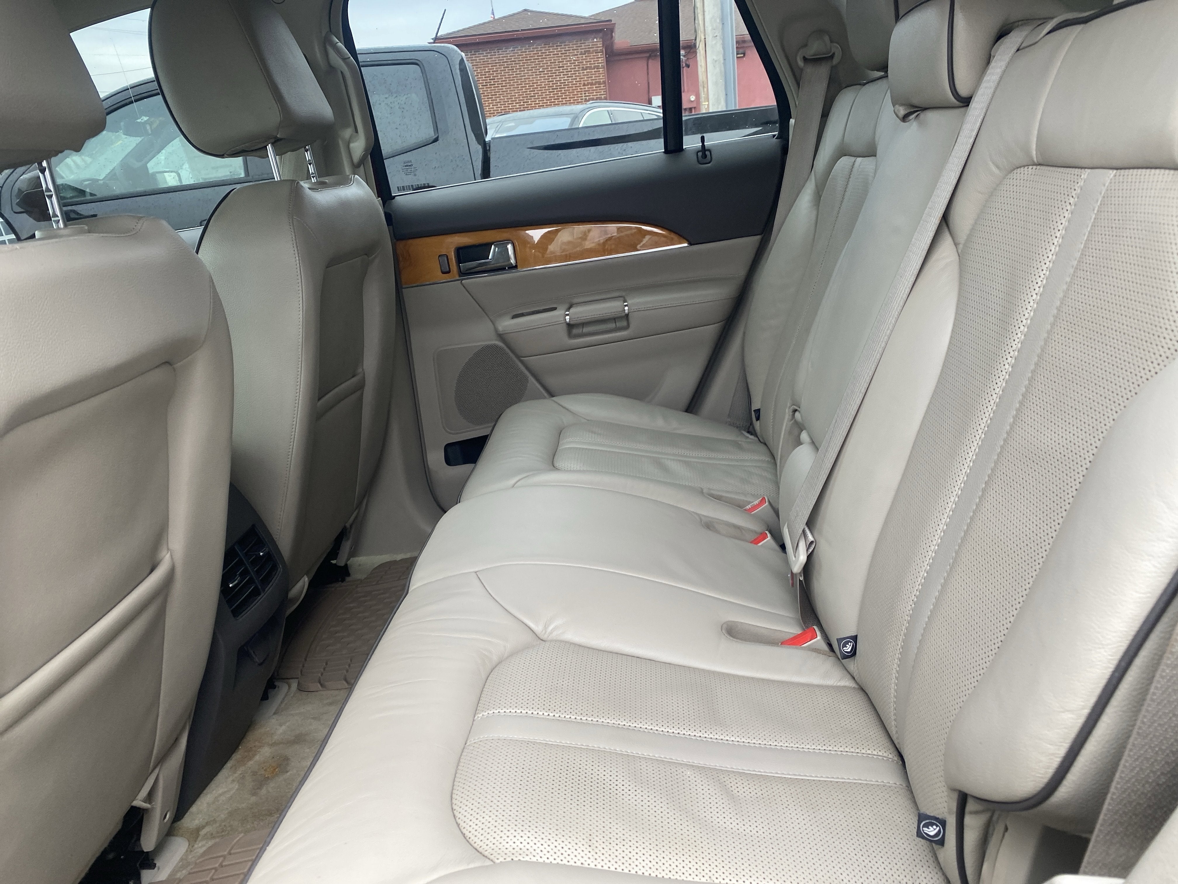 2014 Lincoln MKX Base