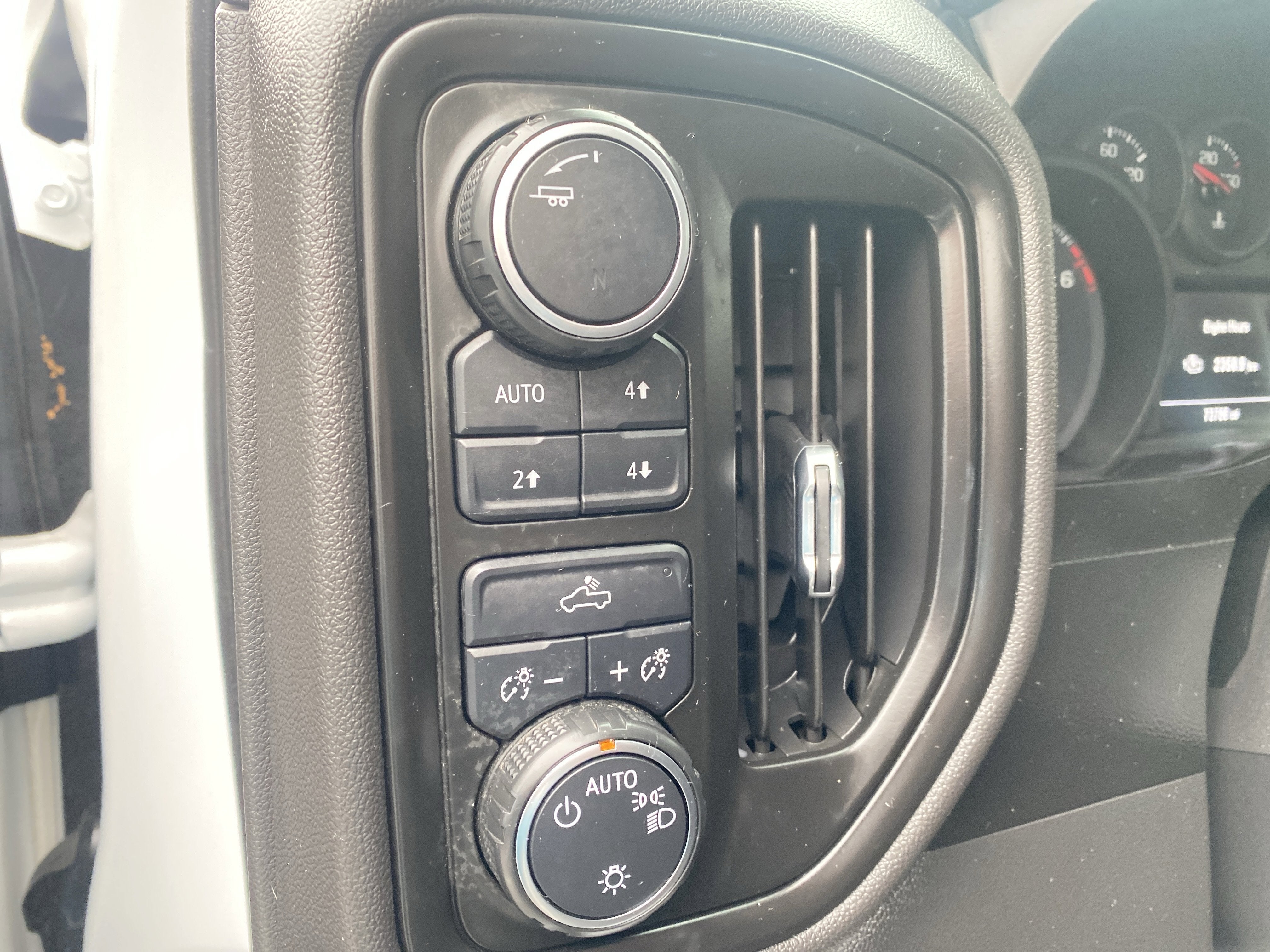 2020 Chevrolet Silverado 1500 Custom Trail Boss