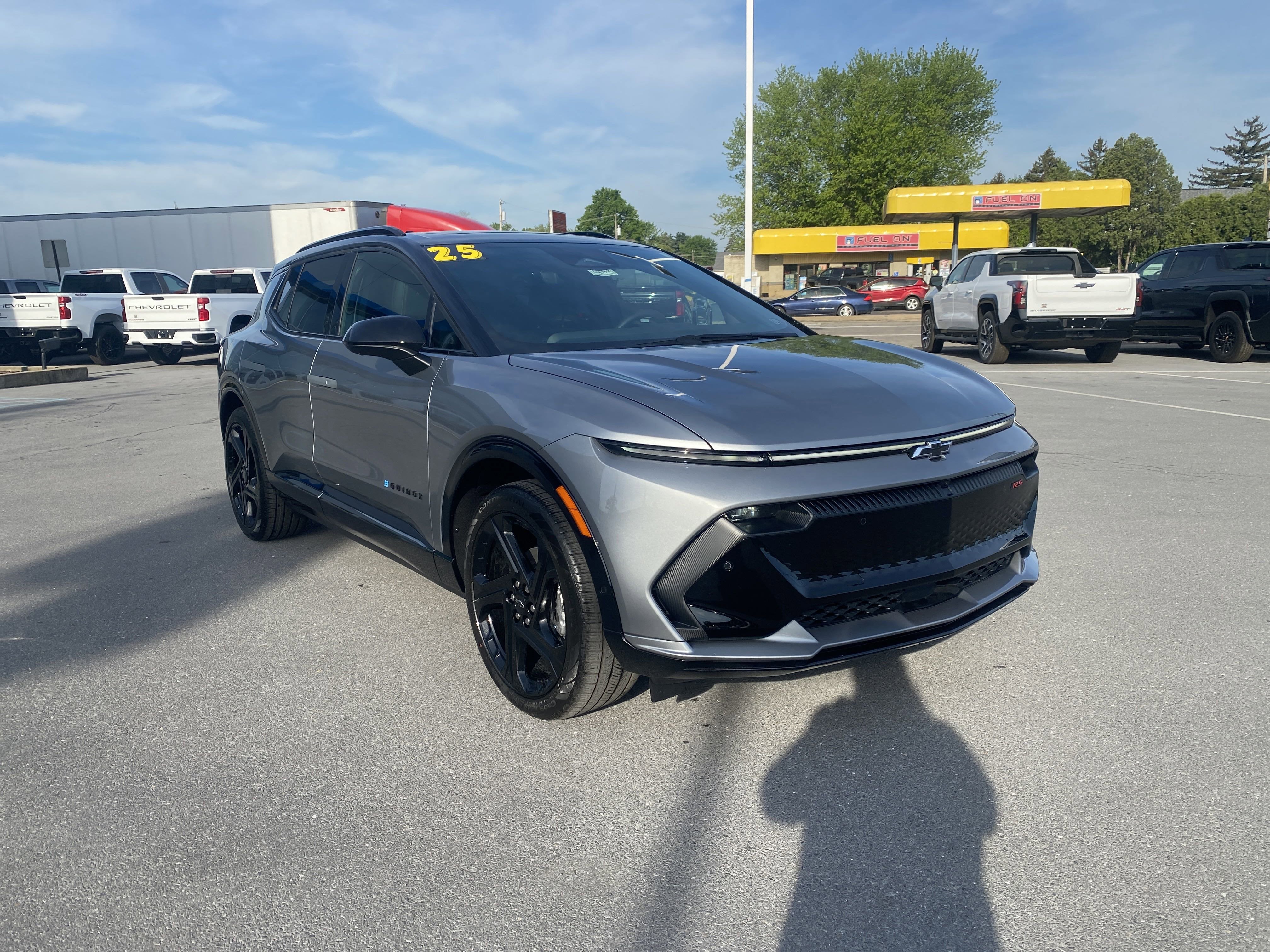 2025 Chevrolet Equinox EV RS