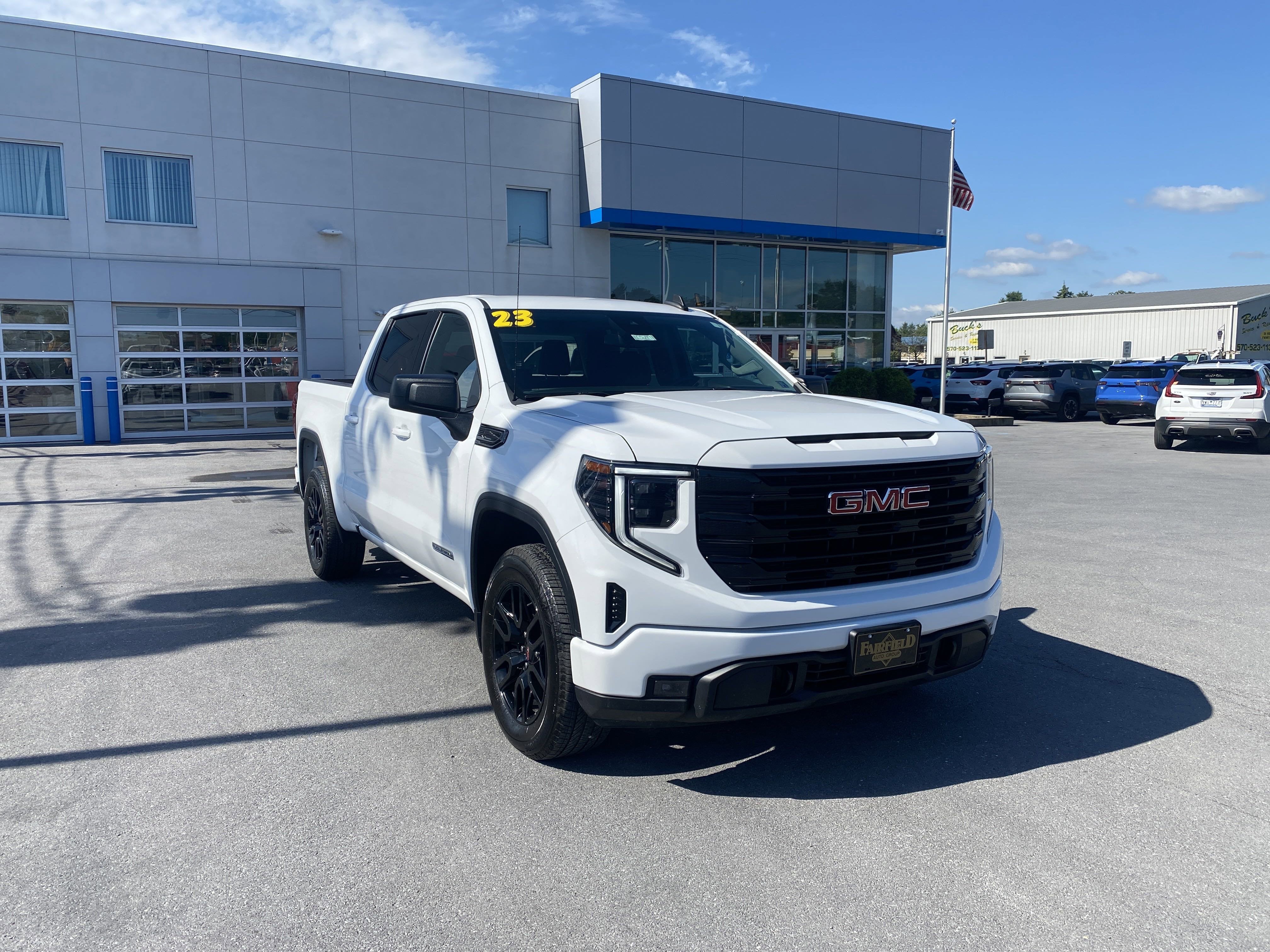 2023 GMC Sierra 1500 Elevation