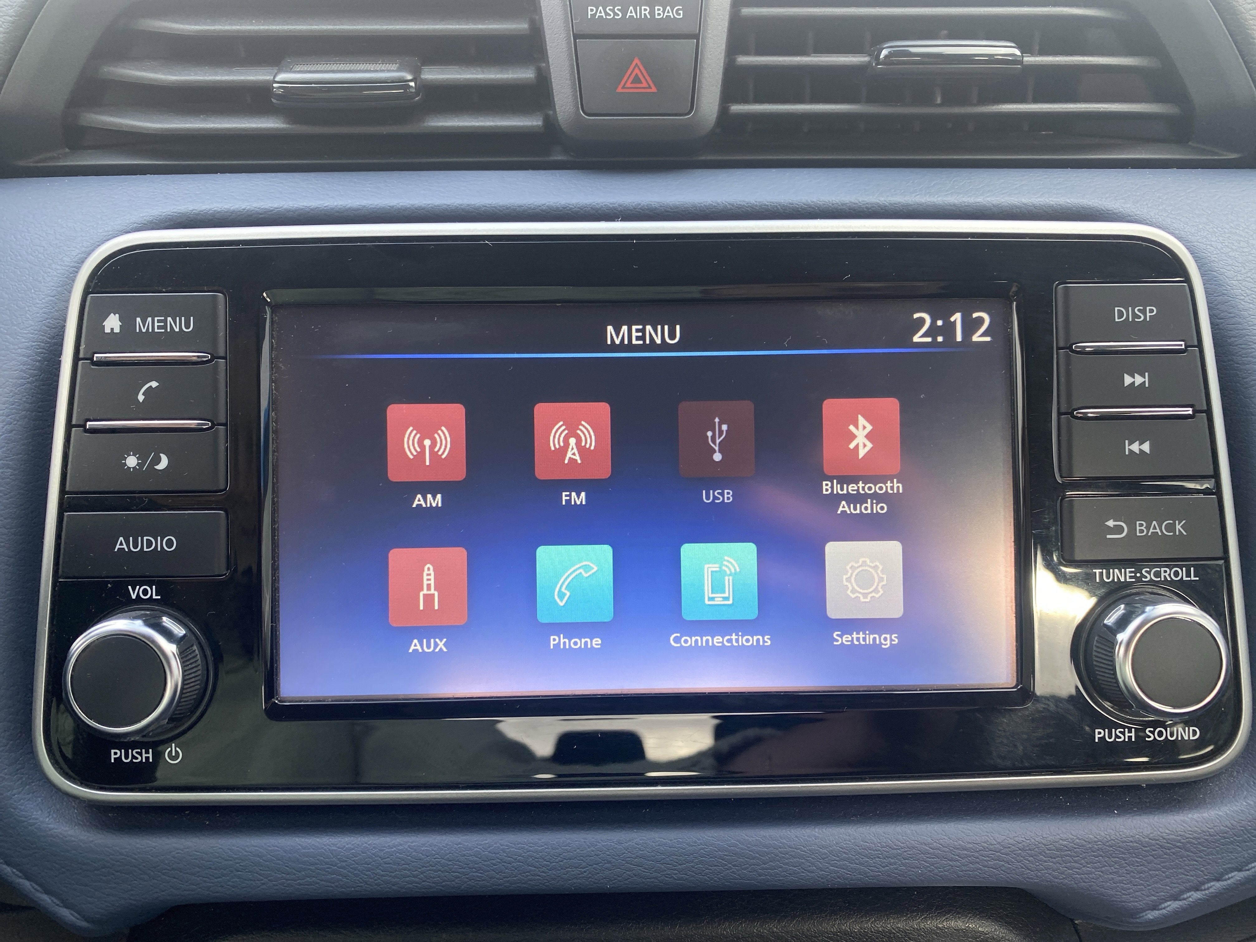 2023 Nissan Versa SV