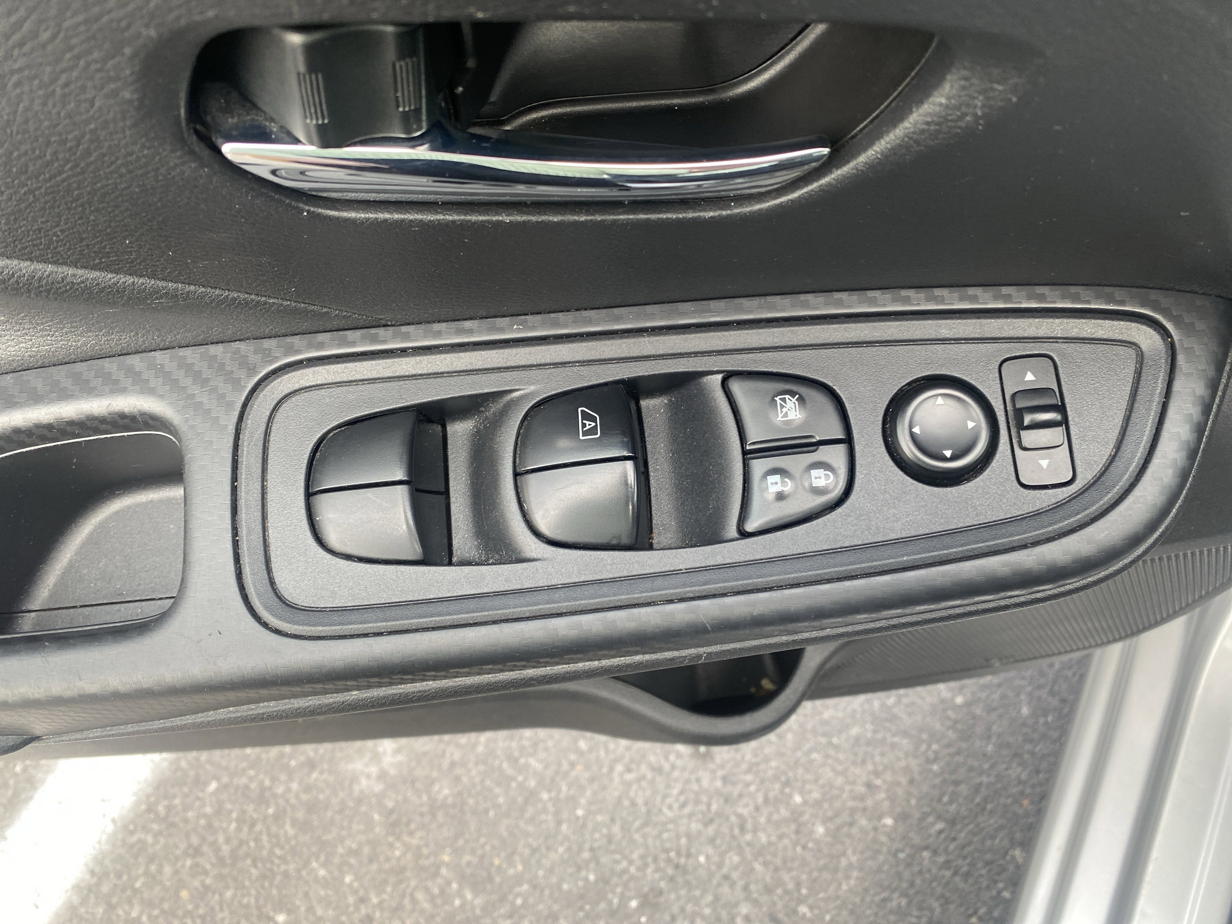 2023 Nissan Versa SV