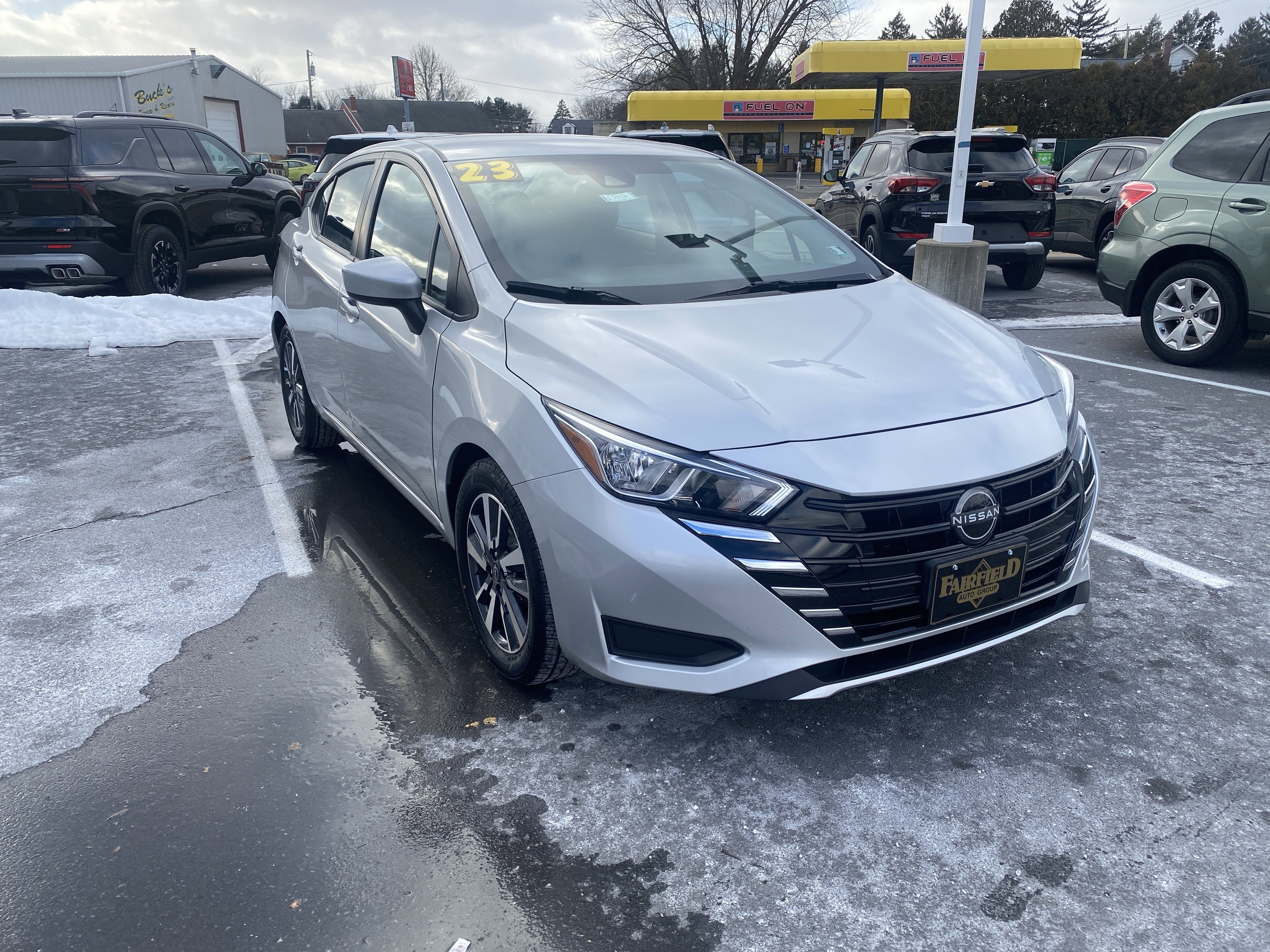 2023 Nissan Versa SV